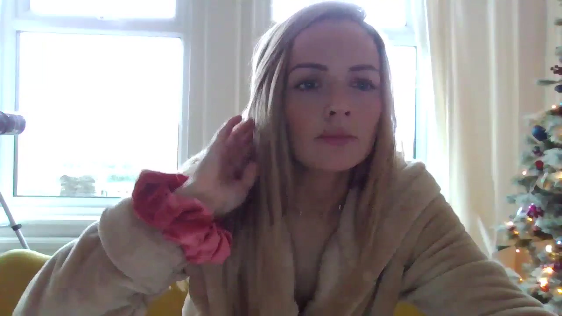 Gallery image thumbnail from Courtney's myfreecams stream on, 11/22/2023, 10:52 image 15 of 20
