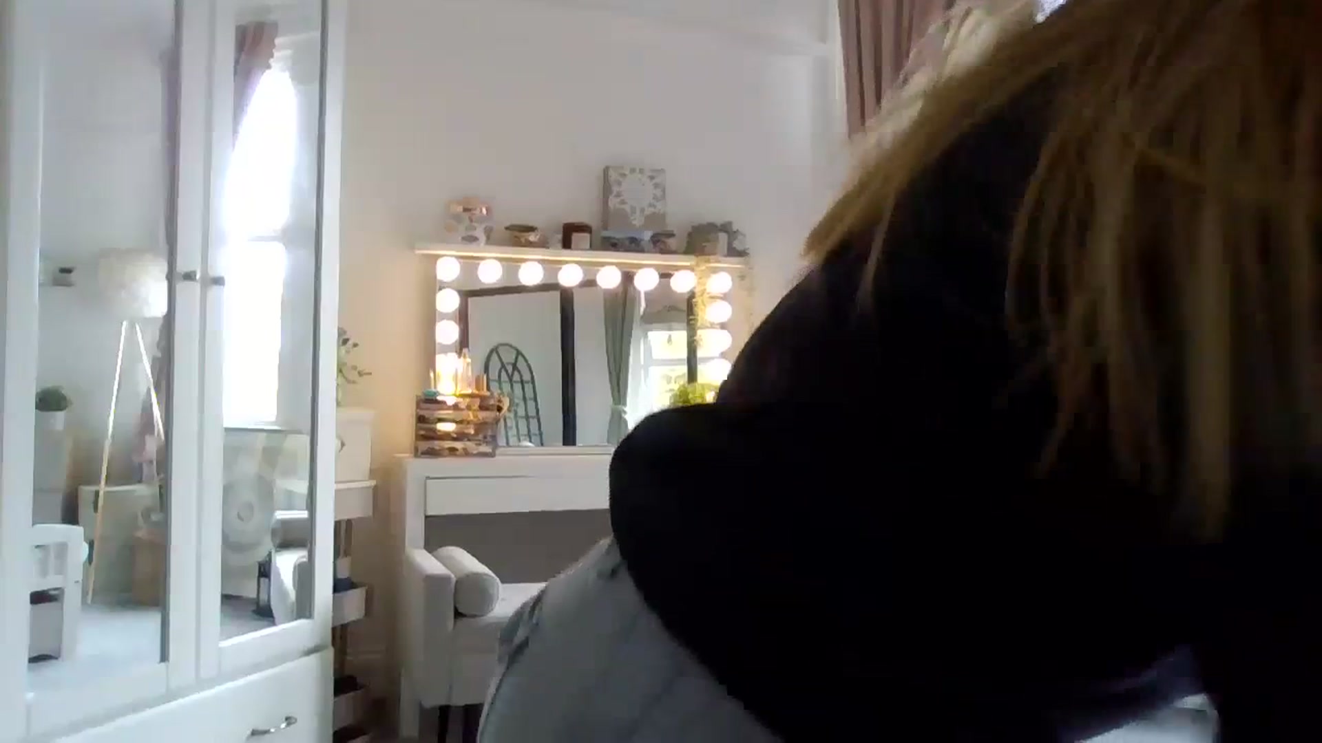 Gallery image thumbnail from Courtney's myfreecams stream on, 11/22/2023, 12:36 image 2 of 20