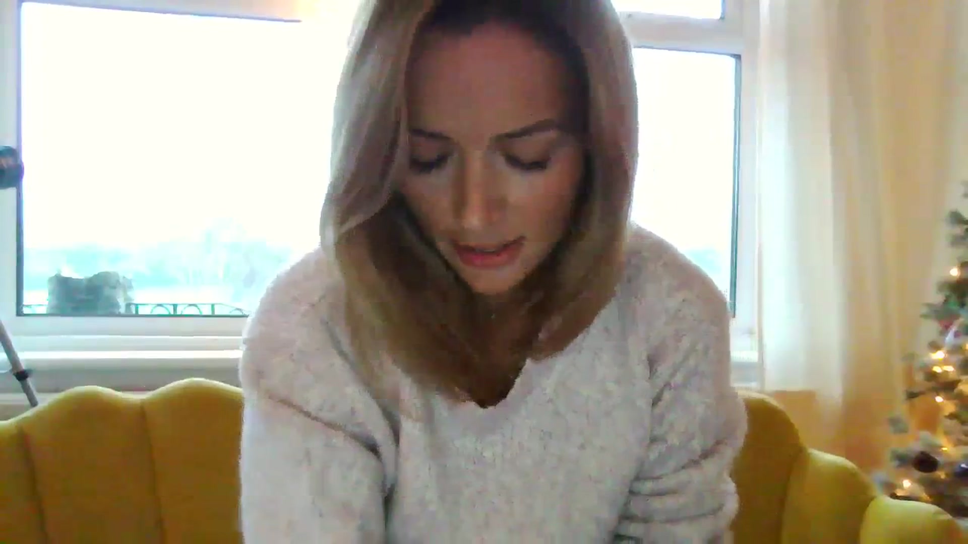 Gallery image thumbnail from Courtney's myfreecams stream on, 11/26/2023, 15:19 image 18 of 20