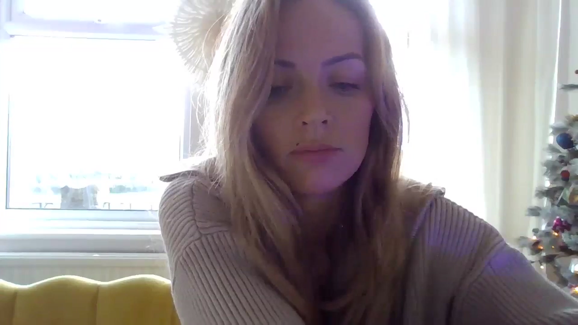 Gallery image thumbnail from Courtney's myfreecams stream on, 11/27/2023, 11:05 image 11 of 20