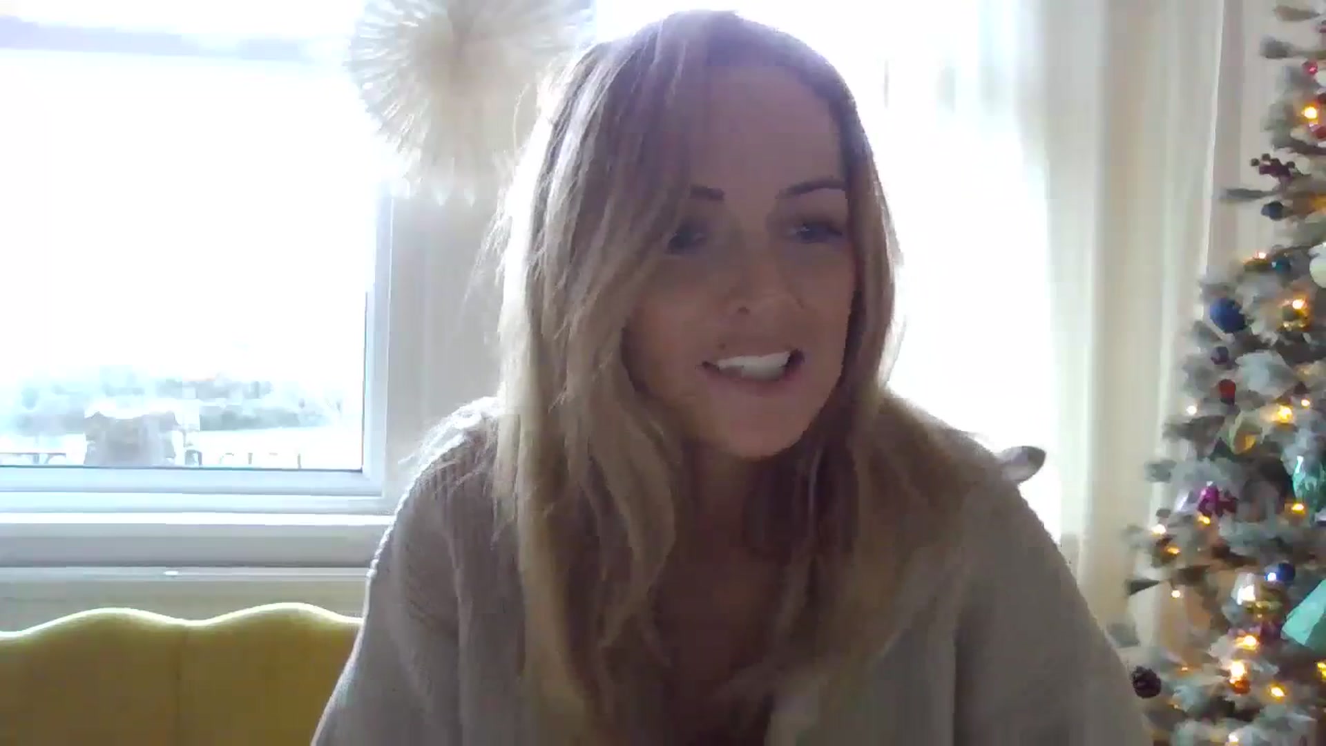 Gallery image thumbnail from Courtney's myfreecams stream on, 11/27/2023, 14:04 image 7 of 20
