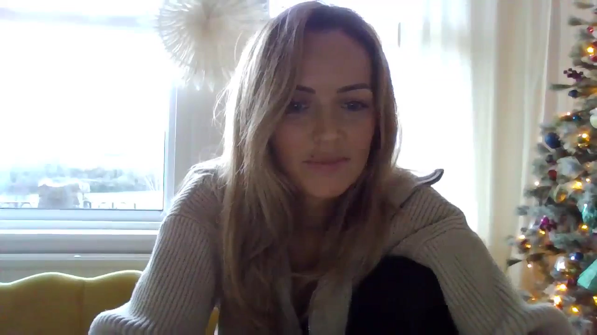 Gallery image thumbnail from Courtney's myfreecams stream on, 11/27/2023, 14:04 image 5 of 20