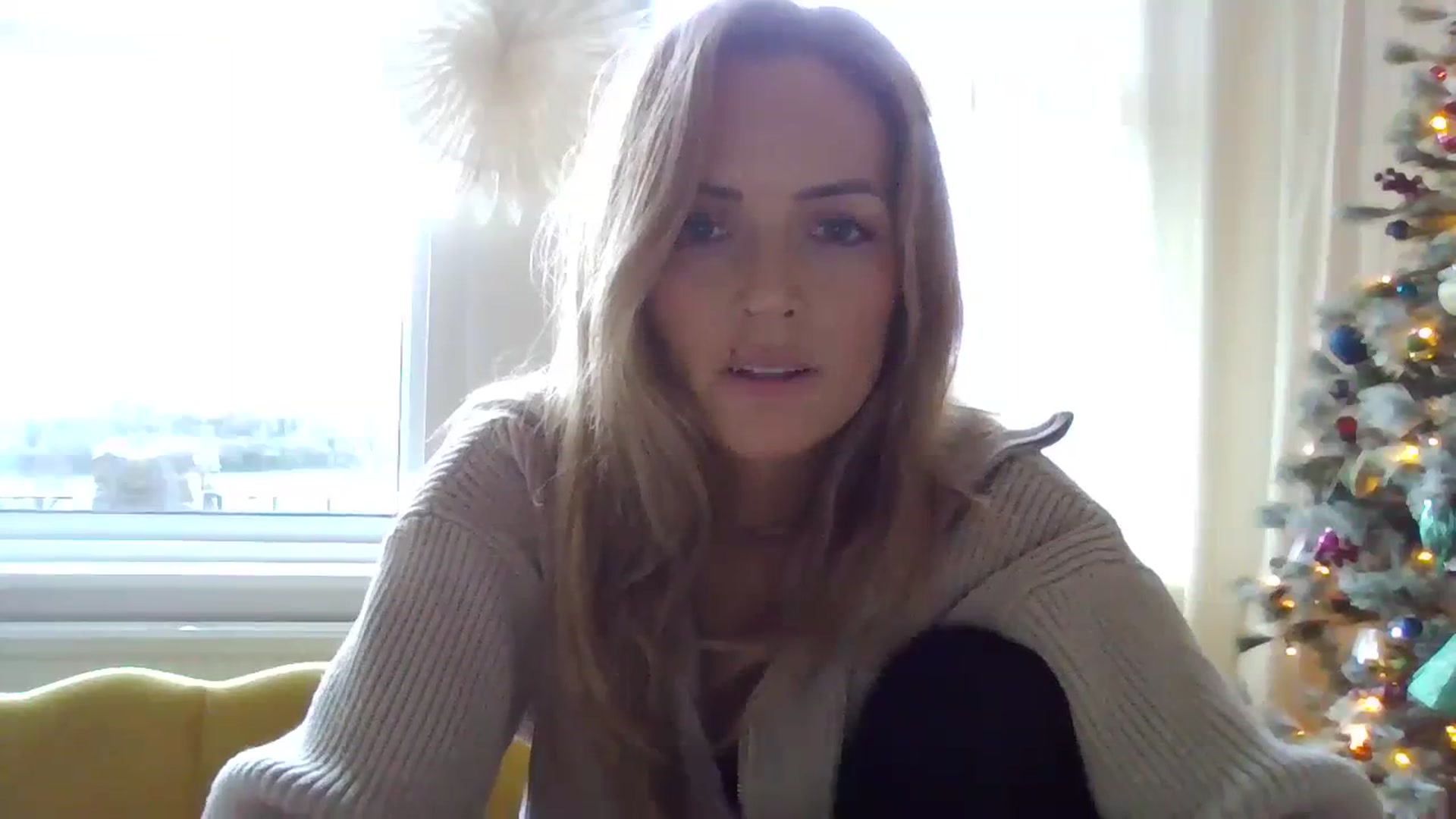 Gallery image thumbnail from Courtney's myfreecams stream on, 11/27/2023, 14:04 image 6 of 20