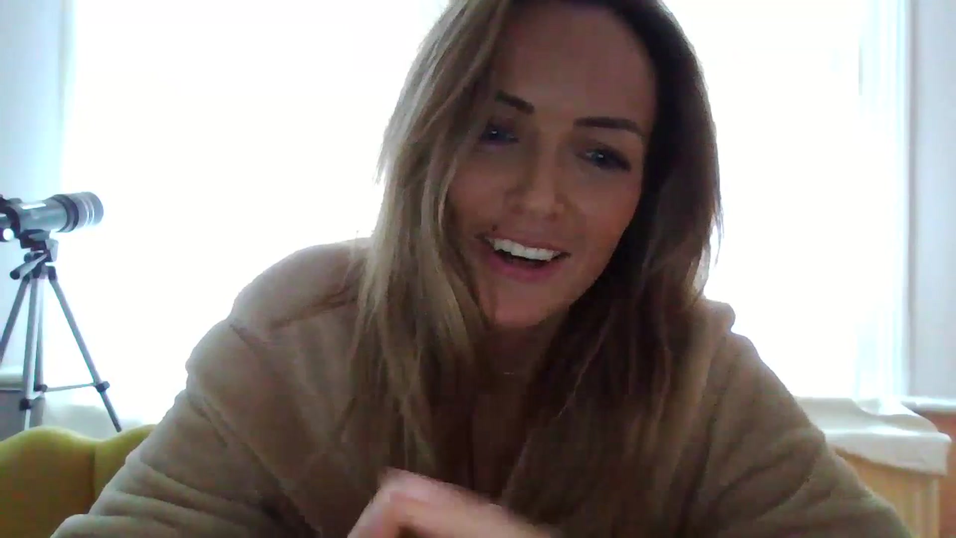 Gallery image thumbnail from Courtney's myfreecams stream on, 11/27/2023, 14:59 image 12 of 20