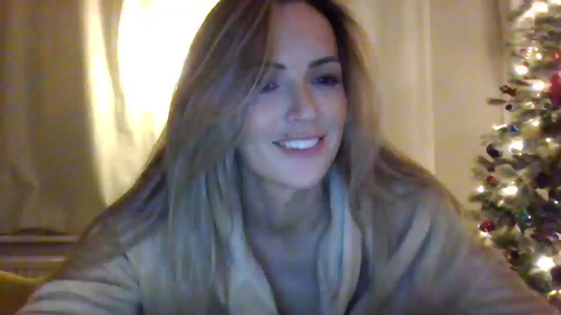 Gallery image thumbnail from Courtney's myfreecams stream on, 12/01/2023, 23:18 image 7 of 20