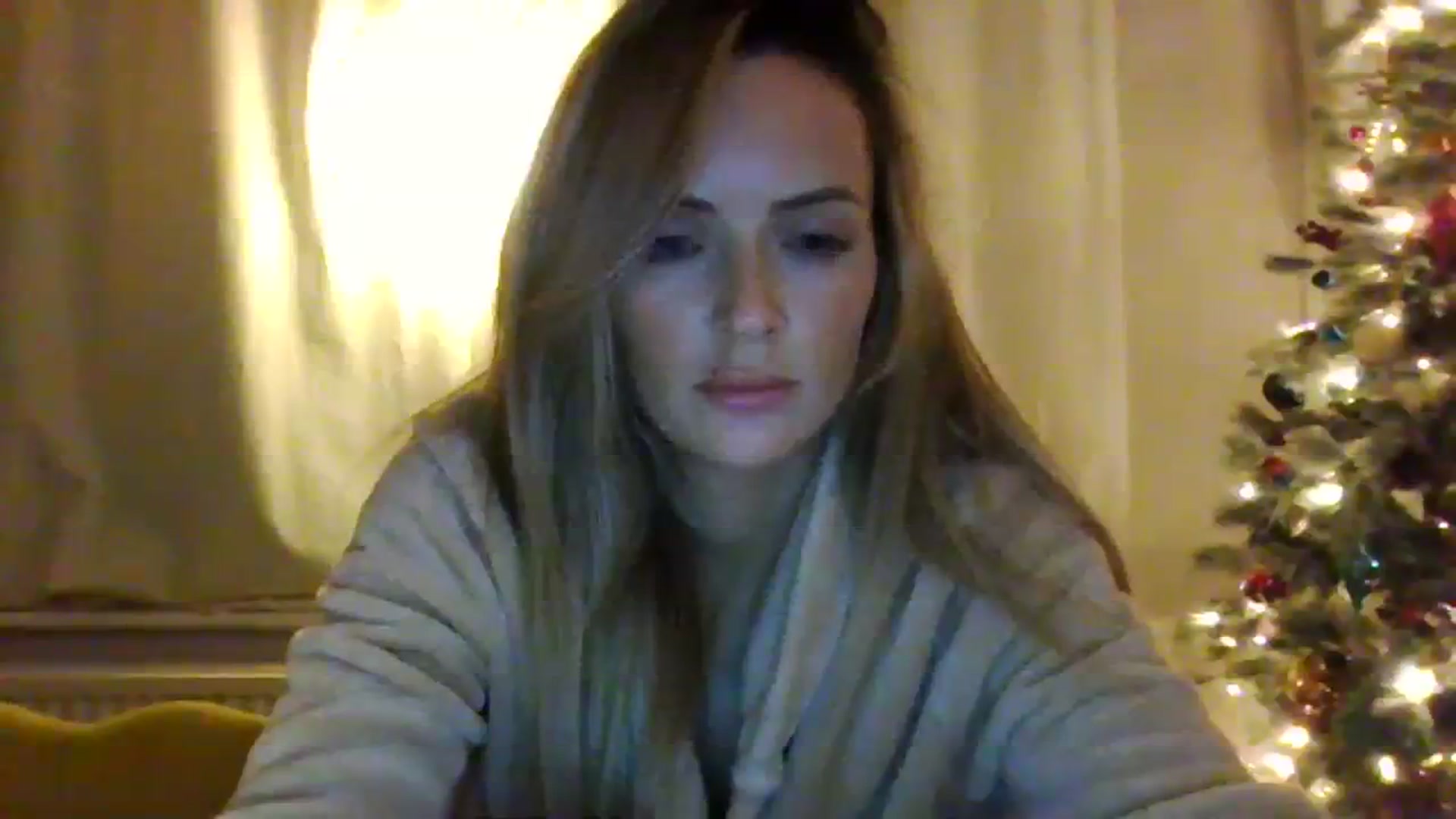 Gallery image thumbnail from Courtney's myfreecams stream on, 12/01/2023, 23:18 image 4 of 20