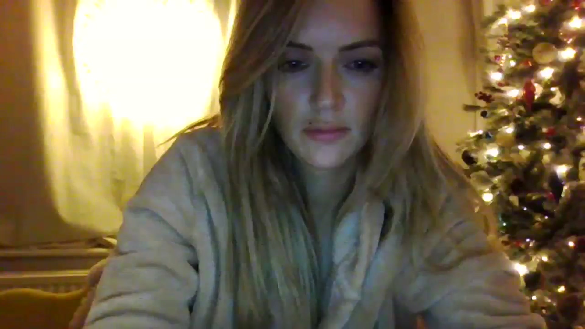 Gallery image thumbnail from Courtney's myfreecams stream on, 12/01/2023, 23:18 image 10 of 20