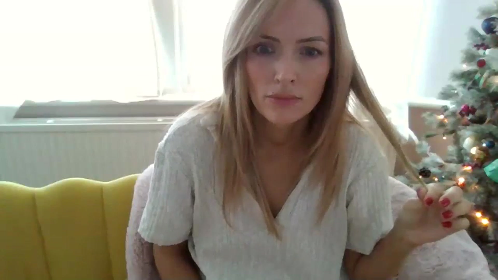 Gallery image thumbnail from Courtney's myfreecams stream on, 12/02/2023, 13:18 image 8 of 20