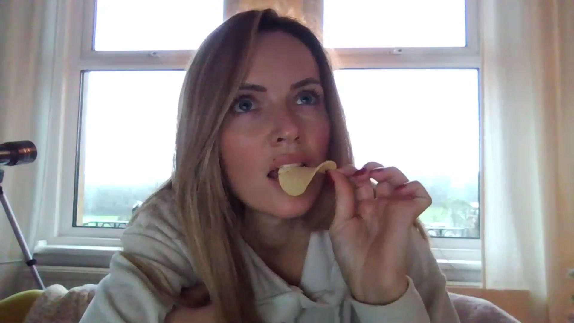 Gallery image thumbnail from Courtney's myfreecams stream on, 12/04/2023, 14:51 image 2 of 20