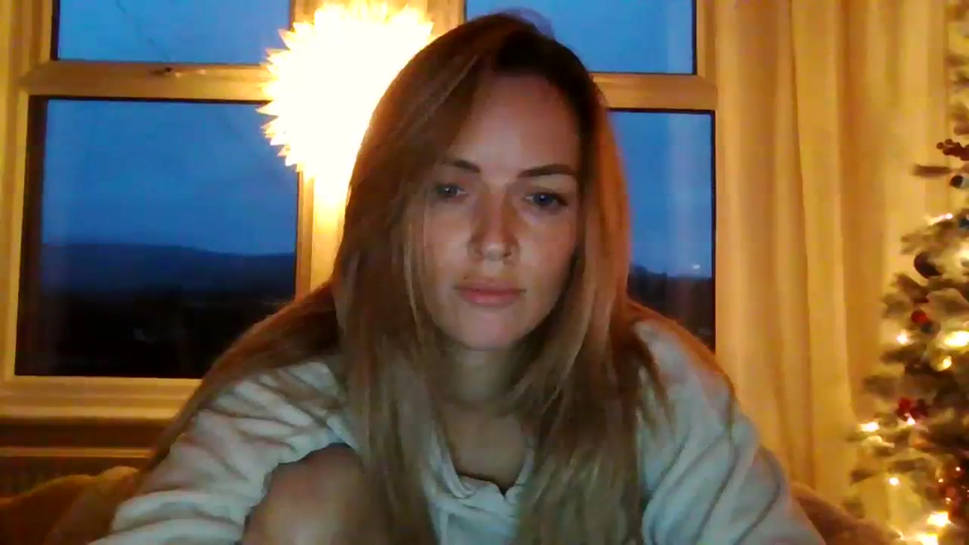 Gallery image thumbnail from Courtney's myfreecams stream on, 12/04/2023, 17:01 image 9 of 20