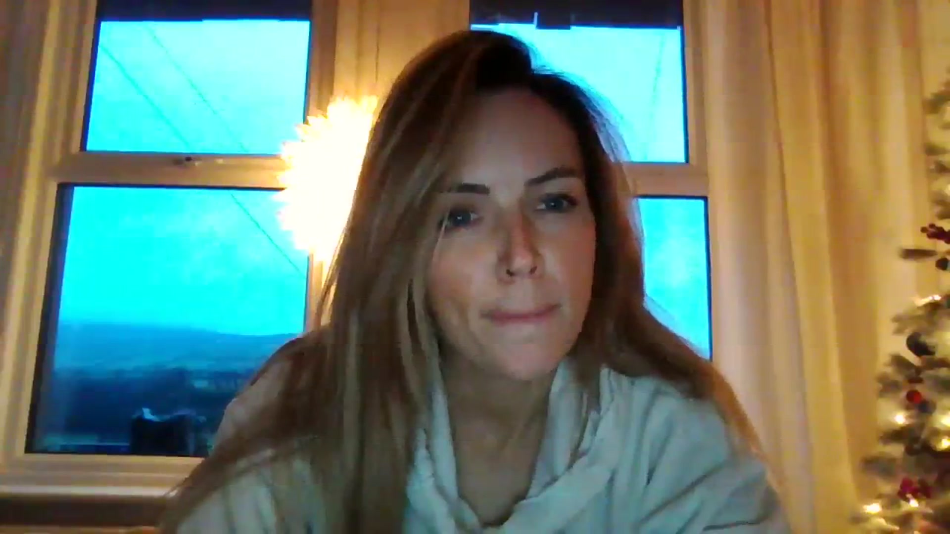 Gallery image thumbnail from Courtney's myfreecams stream on, 12/04/2023, 17:01 image 2 of 20