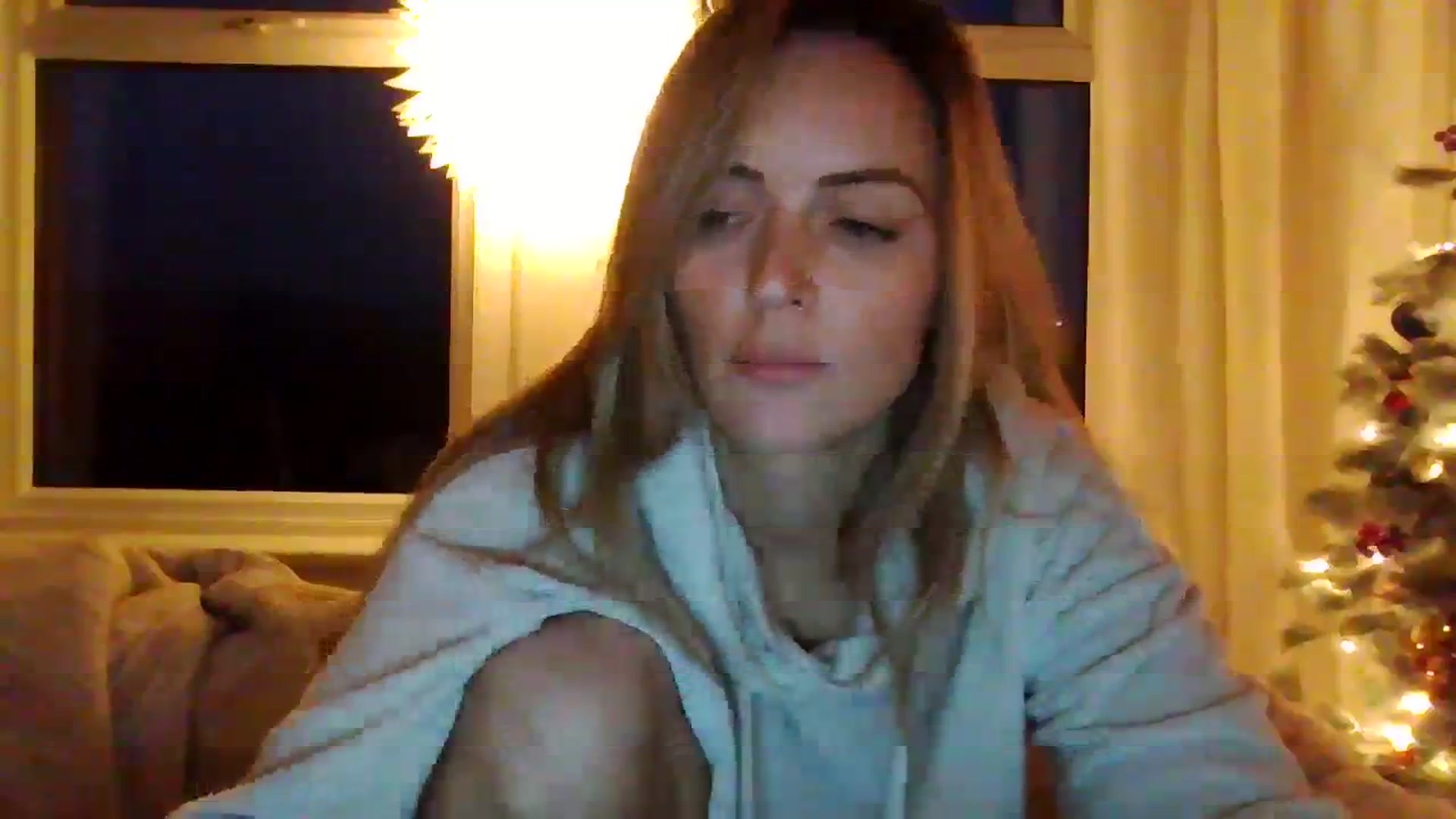 Gallery image thumbnail from Courtney's myfreecams stream on, 12/04/2023, 17:01 image 14 of 20