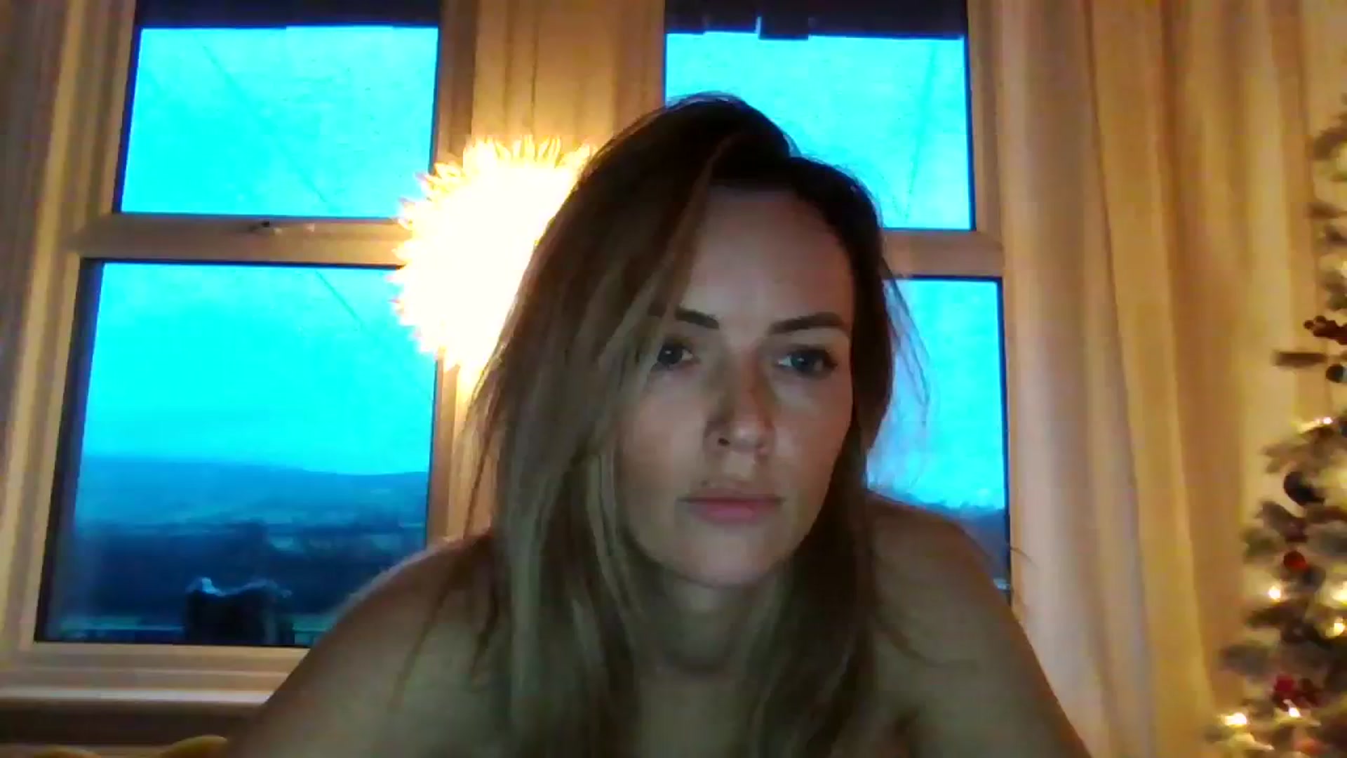 Gallery image thumbnail from Courtney's myfreecams stream on, 12/04/2023, 17:01 image 1 of 20