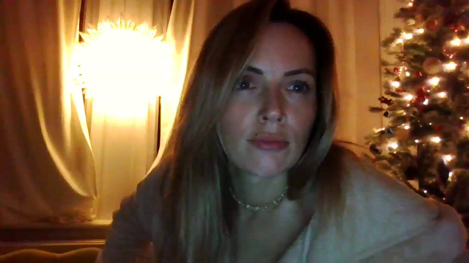 Gallery image thumbnail from Courtney's myfreecams stream on, 12/04/2023, 22:16 image 16 of 20