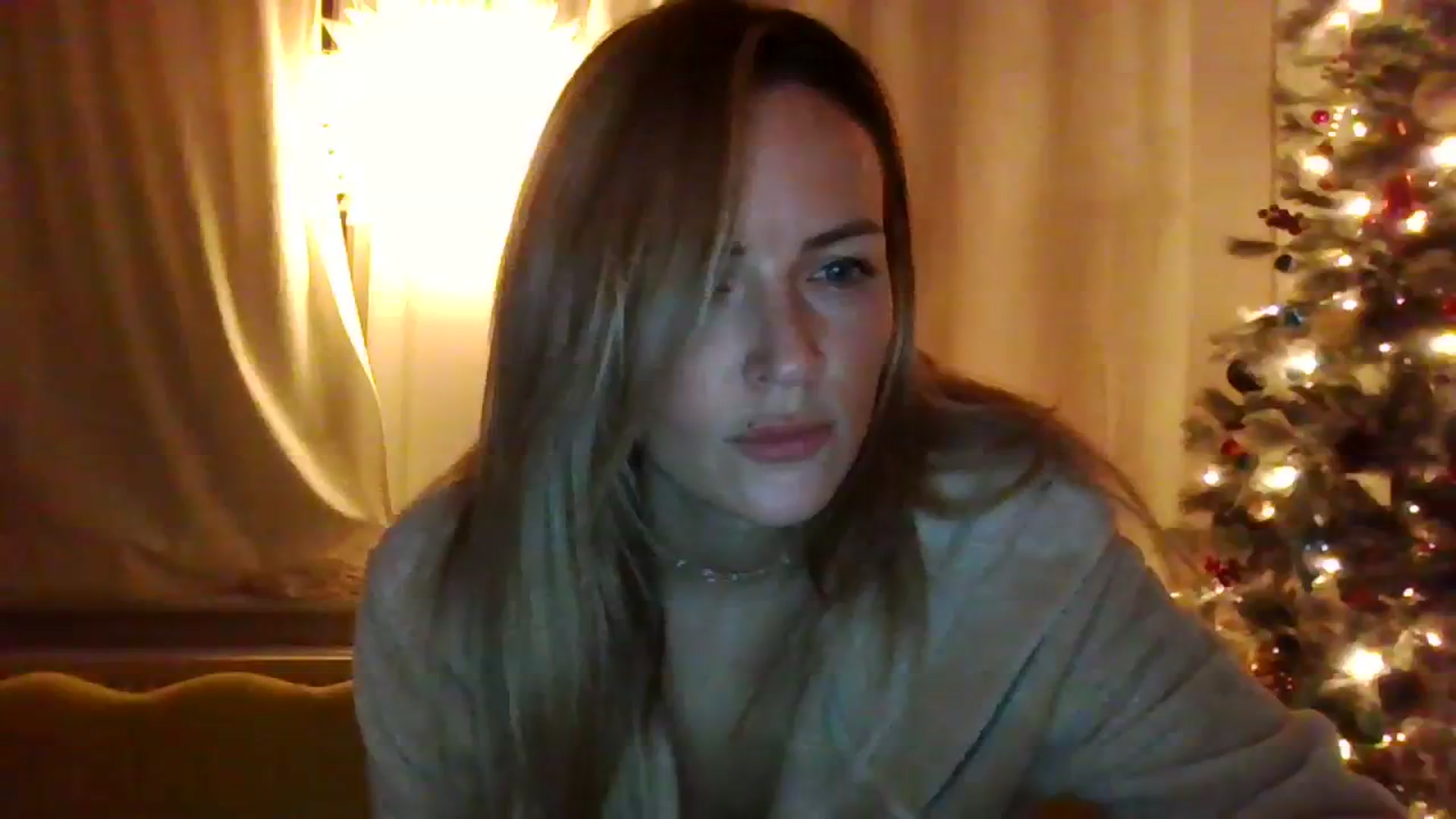 Gallery image thumbnail from Courtney's myfreecams stream on, 12/04/2023, 22:16 image 3 of 20