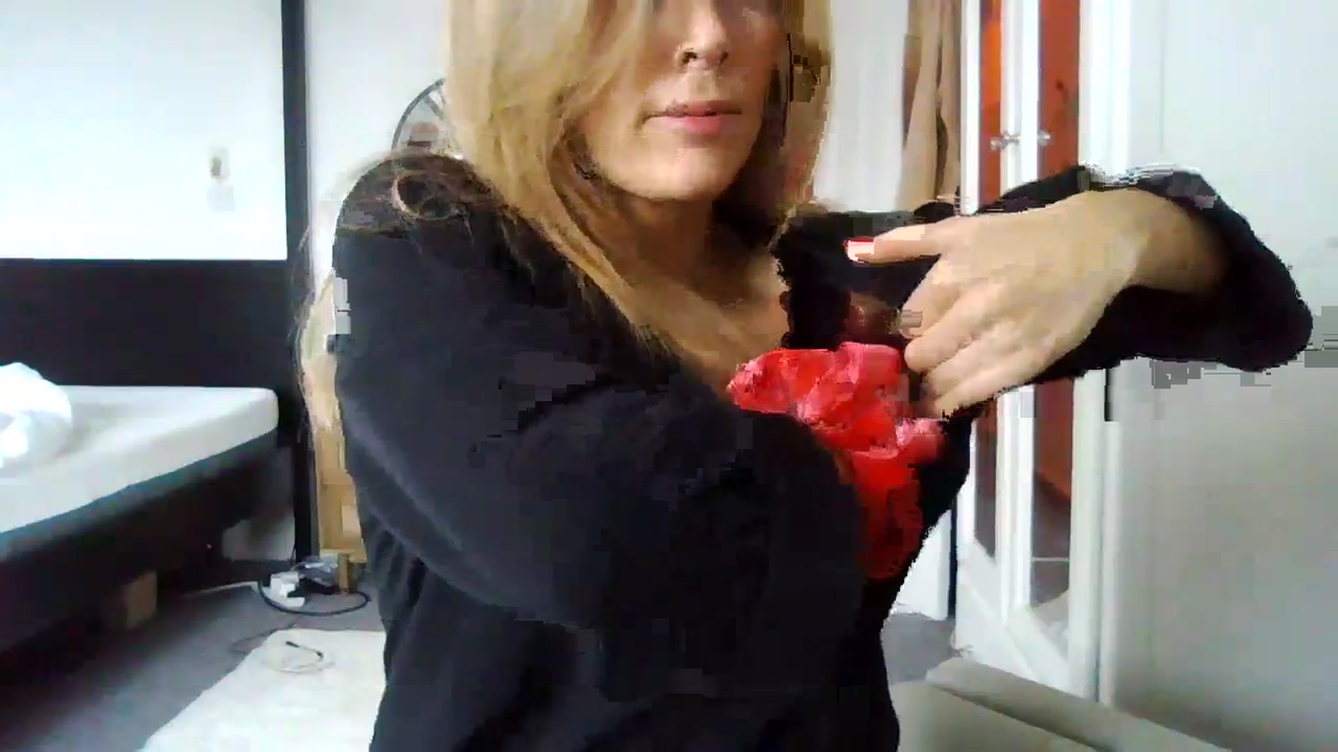 Gallery image thumbnail from Courtney's myfreecams stream on, 12/06/2023, 11:19 image 14 of 20