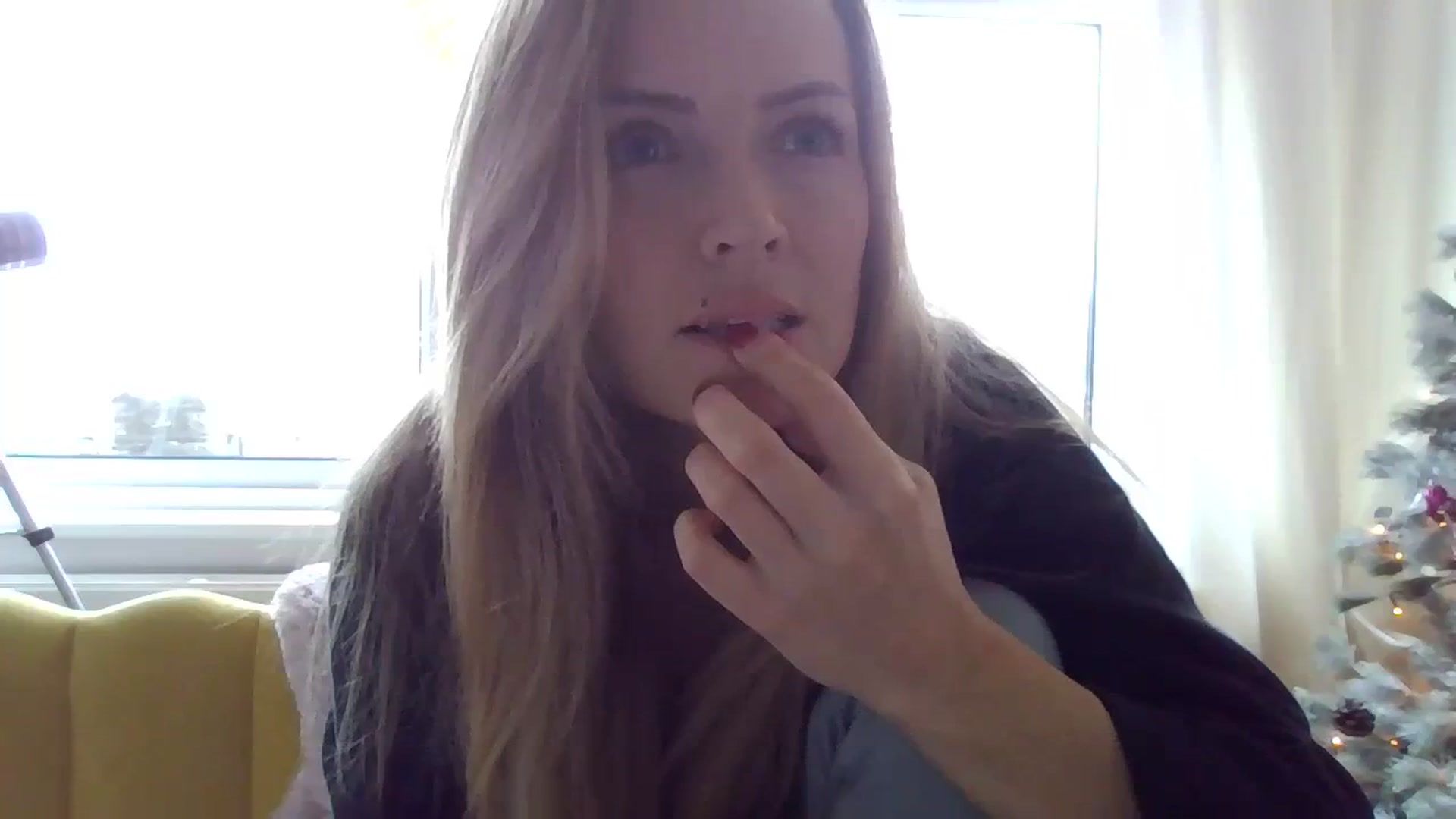 Gallery image thumbnail from Courtney's myfreecams stream on, 12/06/2023, 11:50 image 16 of 20