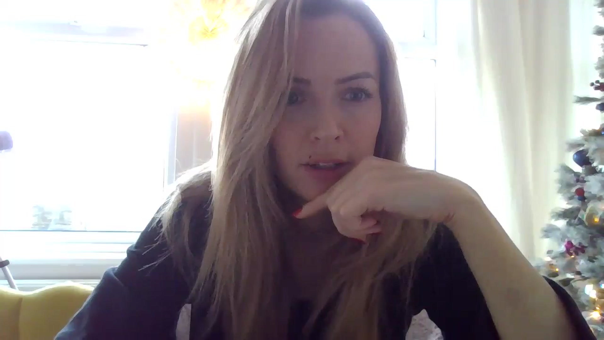 Gallery image thumbnail from Courtney's myfreecams stream on, 12/06/2023, 11:50 image 8 of 20
