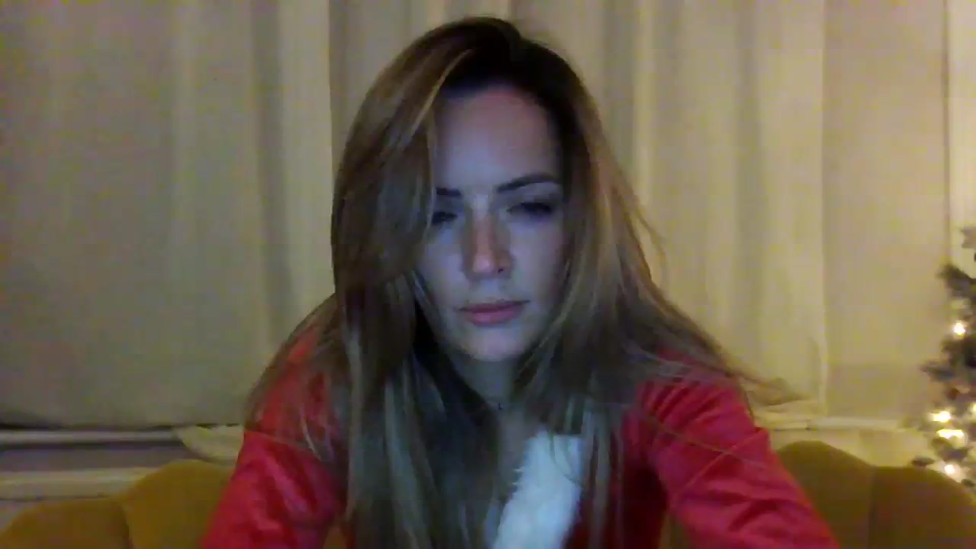 Gallery image thumbnail from Courtney's myfreecams stream on, 12/10/2023, 22:32 image 4 of 20