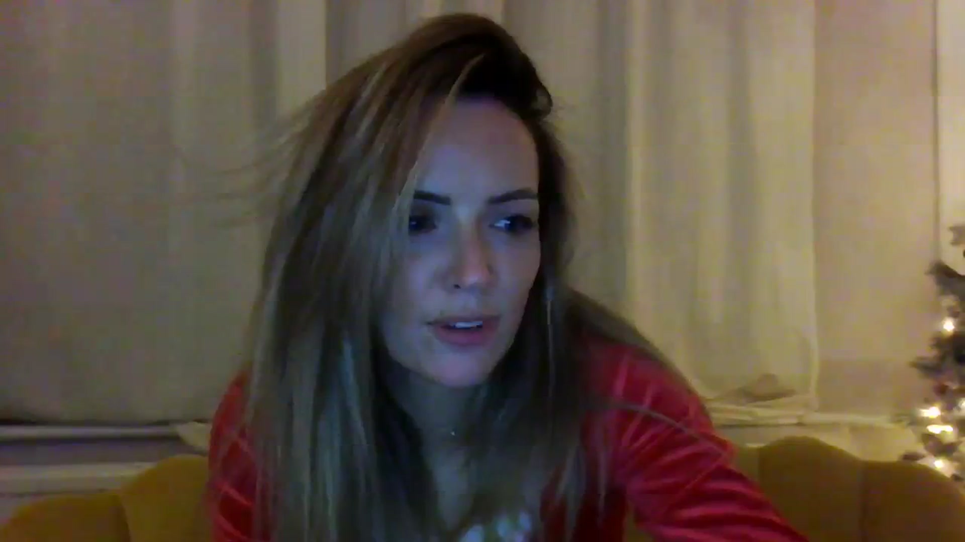 Gallery image thumbnail from Courtney's myfreecams stream on, 12/10/2023, 22:32 image 12 of 20
