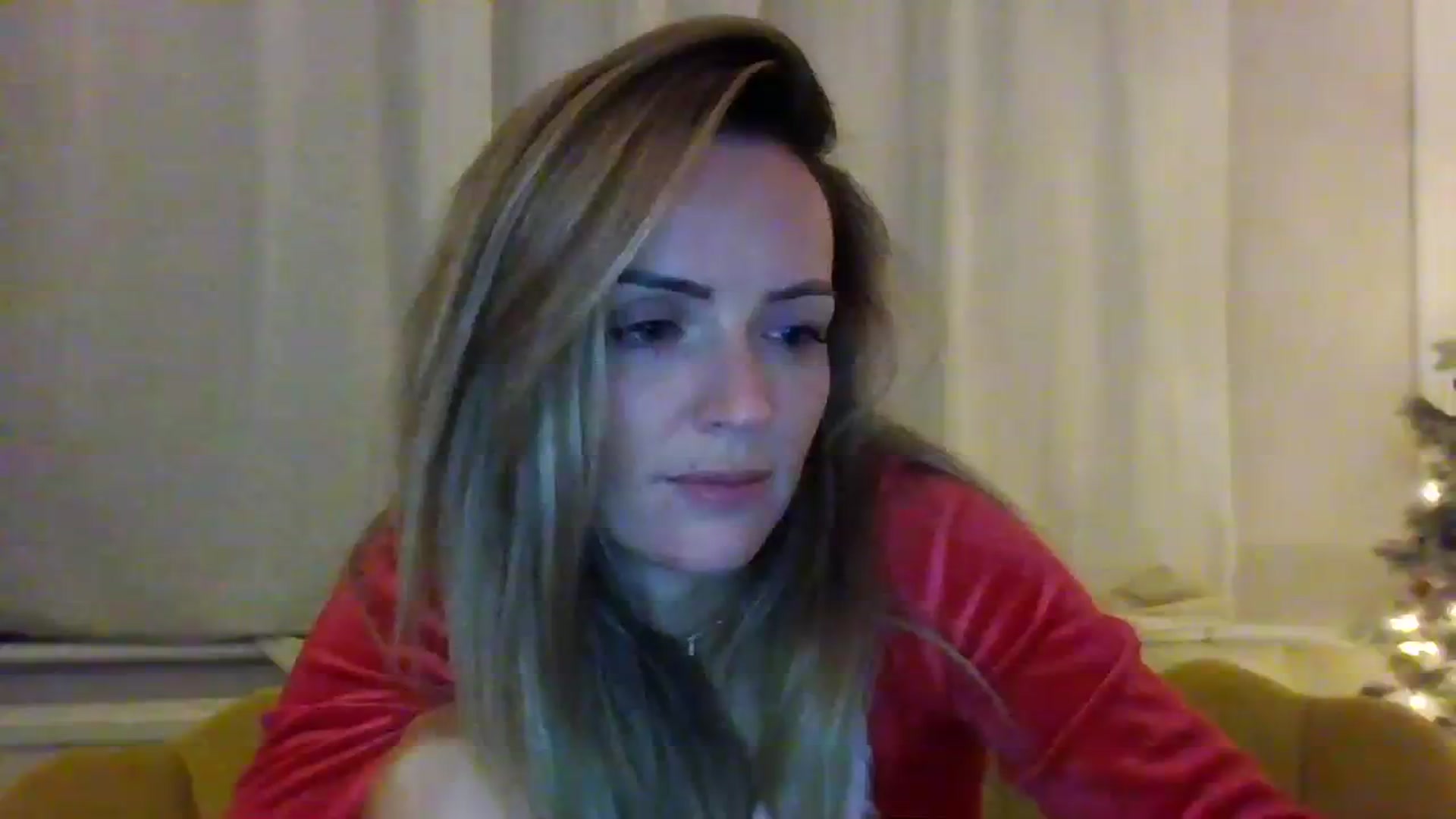 Gallery image thumbnail from Courtney's myfreecams stream on, 12/10/2023, 22:32 image 14 of 20