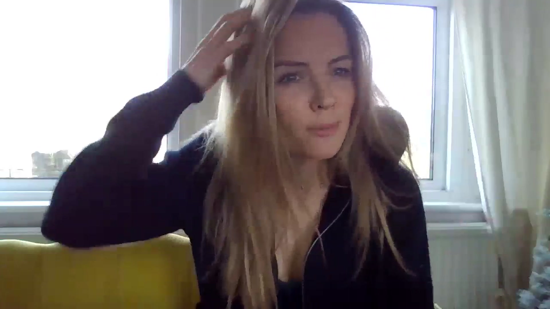 Gallery image thumbnail from Courtney's myfreecams stream on, 12/11/2023, 14:19 image 14 of 20