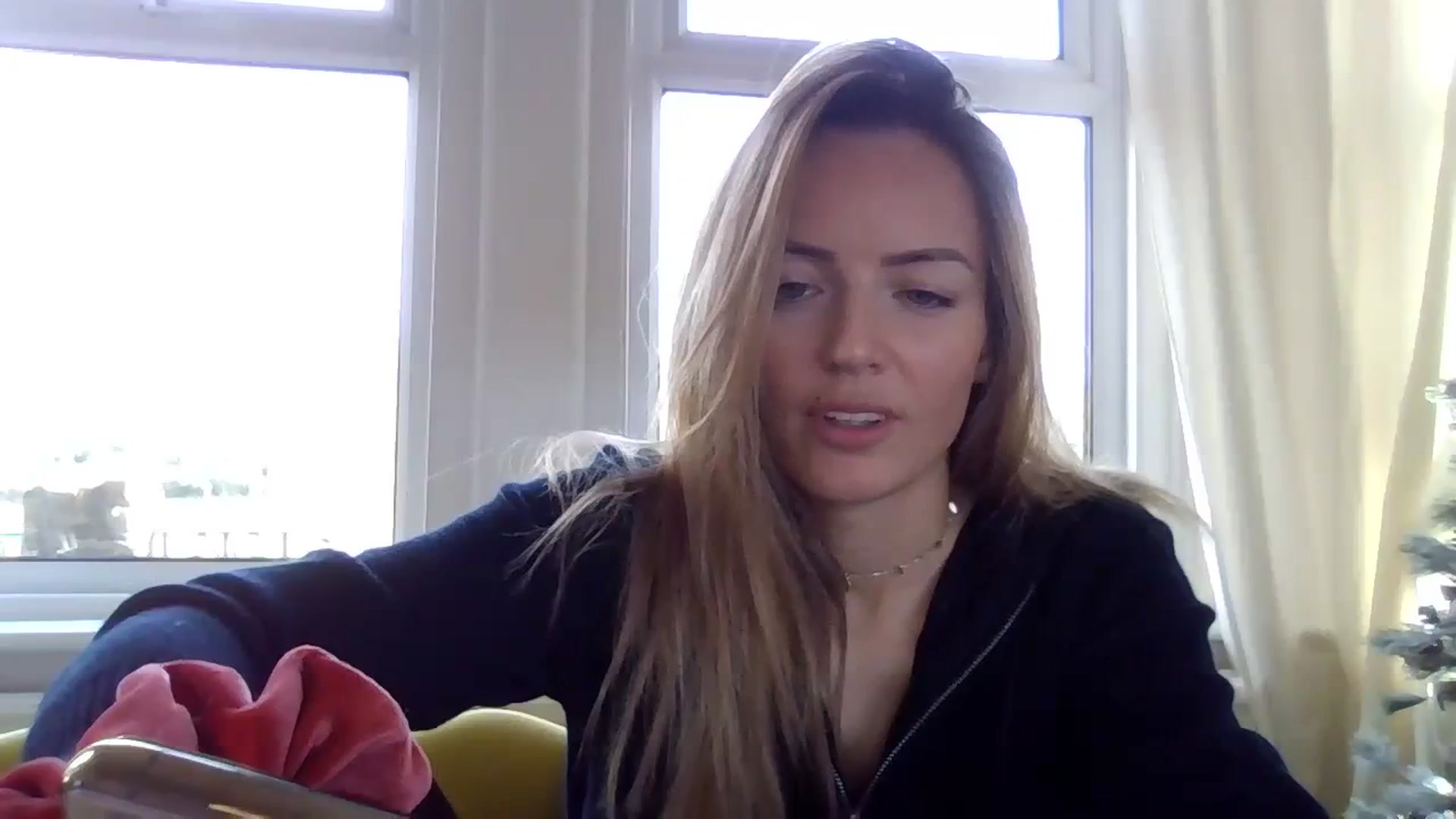 Gallery image thumbnail from Courtney's myfreecams stream on, 12/11/2023, 14:19 image 4 of 20