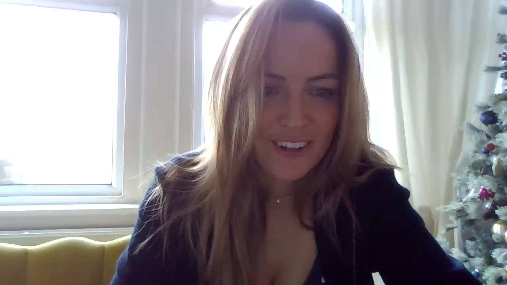 Gallery image thumbnail from Courtney's myfreecams stream on, 12/11/2023, 14:19 image 18 of 20