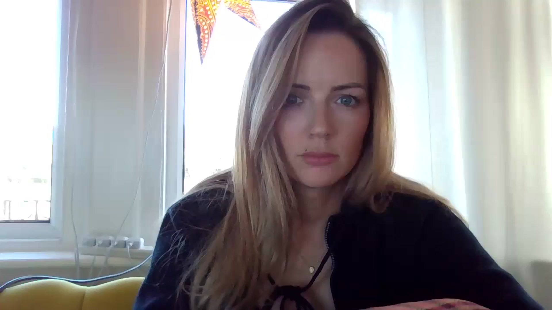 Gallery image thumbnail from Courtney's myfreecams stream on, 01/10/2024, 13:04 image 5 of 20