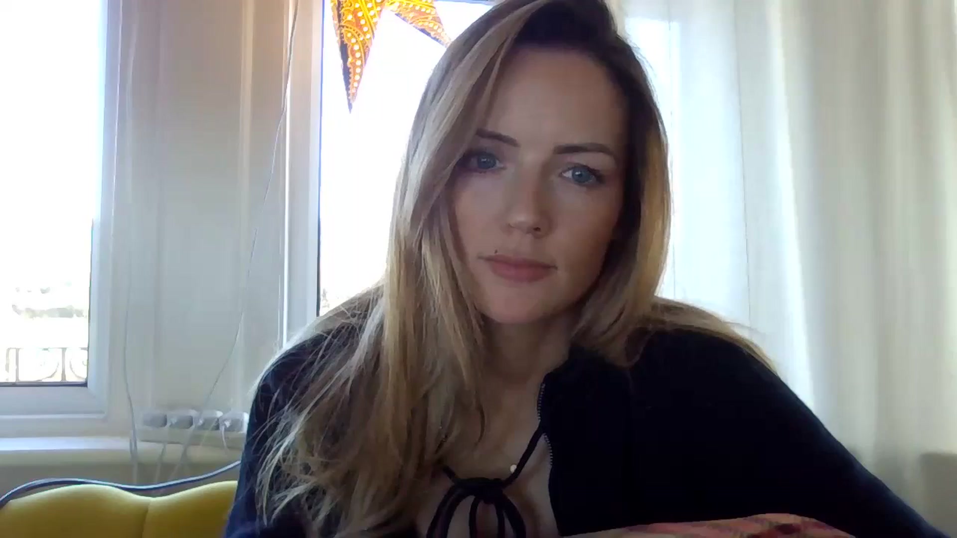 Gallery image thumbnail from Courtney's myfreecams stream on, 01/10/2024, 13:04 image 3 of 20