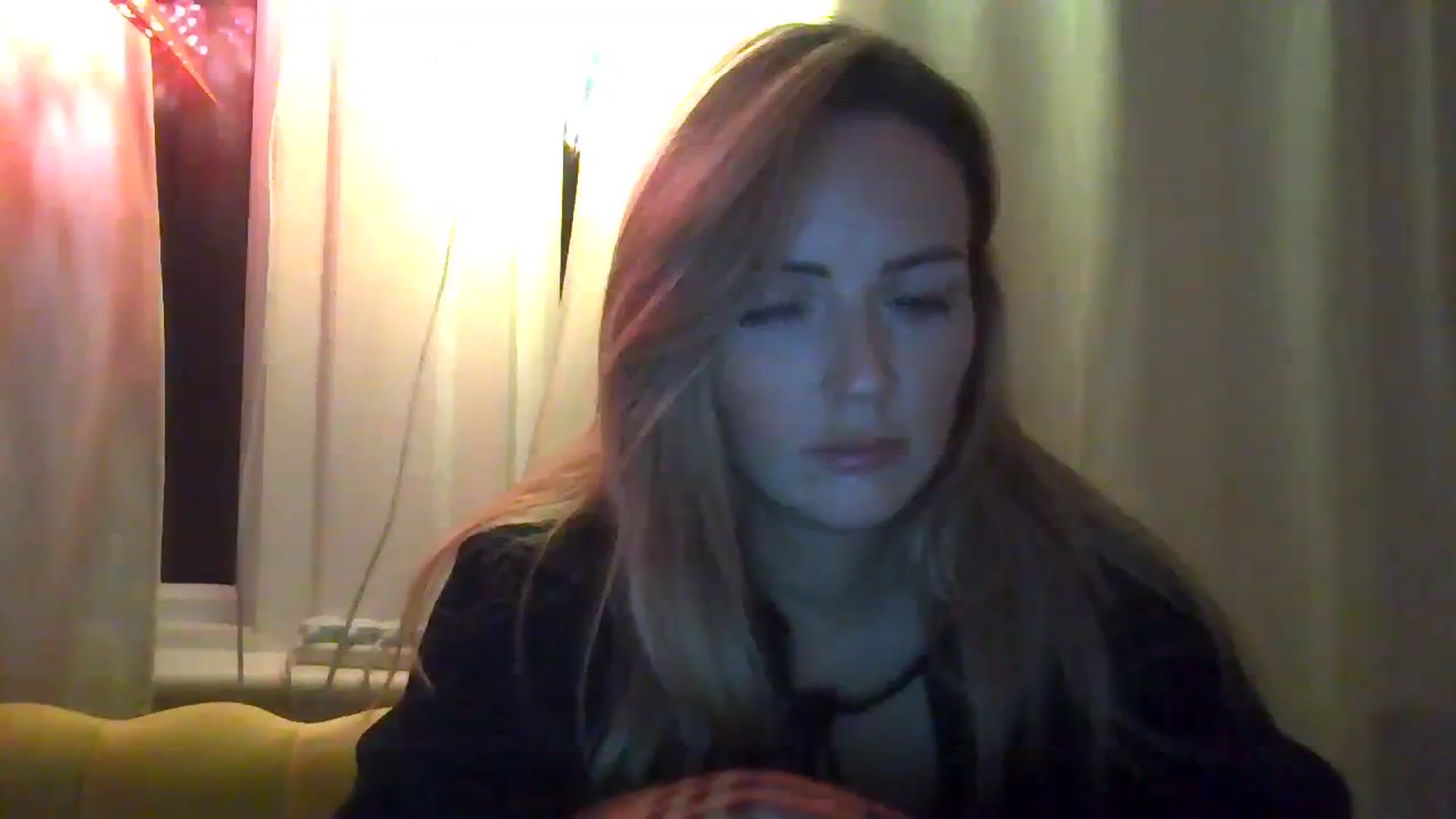 Gallery image thumbnail from Courtney's myfreecams stream on, 01/10/2024, 23:11 image 15 of 20