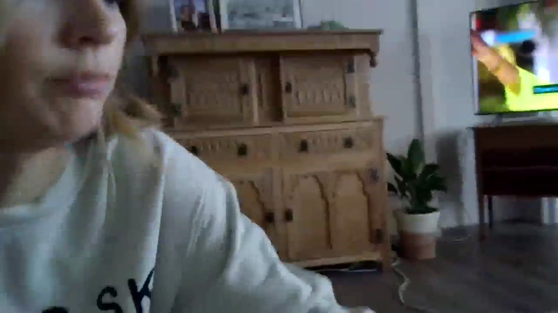 Gallery image thumbnail from Courtney's myfreecams stream on, 01/16/2024, 11:52 image 14 of 20