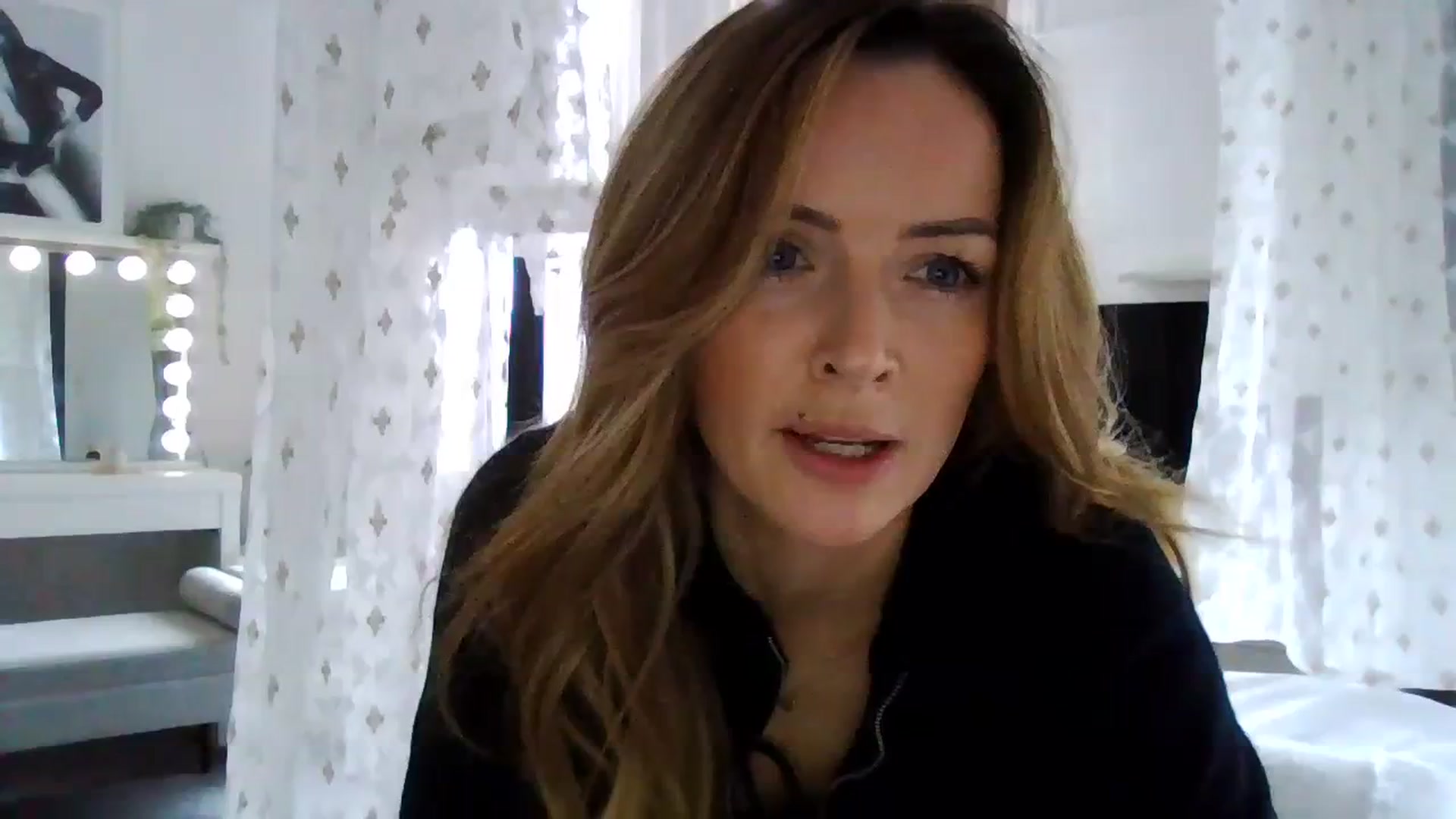 Gallery image thumbnail from Courtney's myfreecams stream on, 01/17/2024, 11:03 image 15 of 20