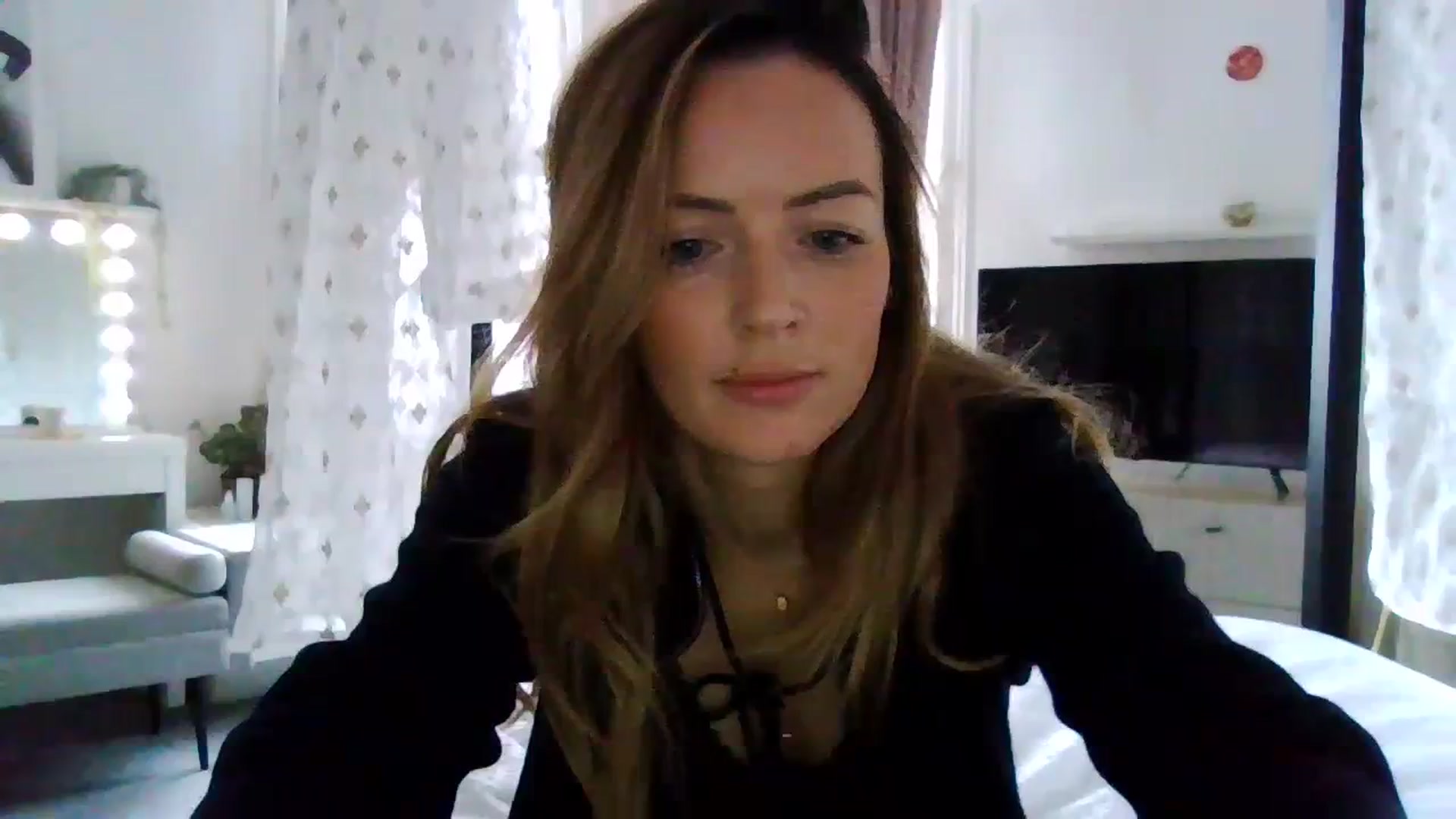 Gallery image thumbnail from Courtney's myfreecams stream on, 01/17/2024, 11:03 image 10 of 20