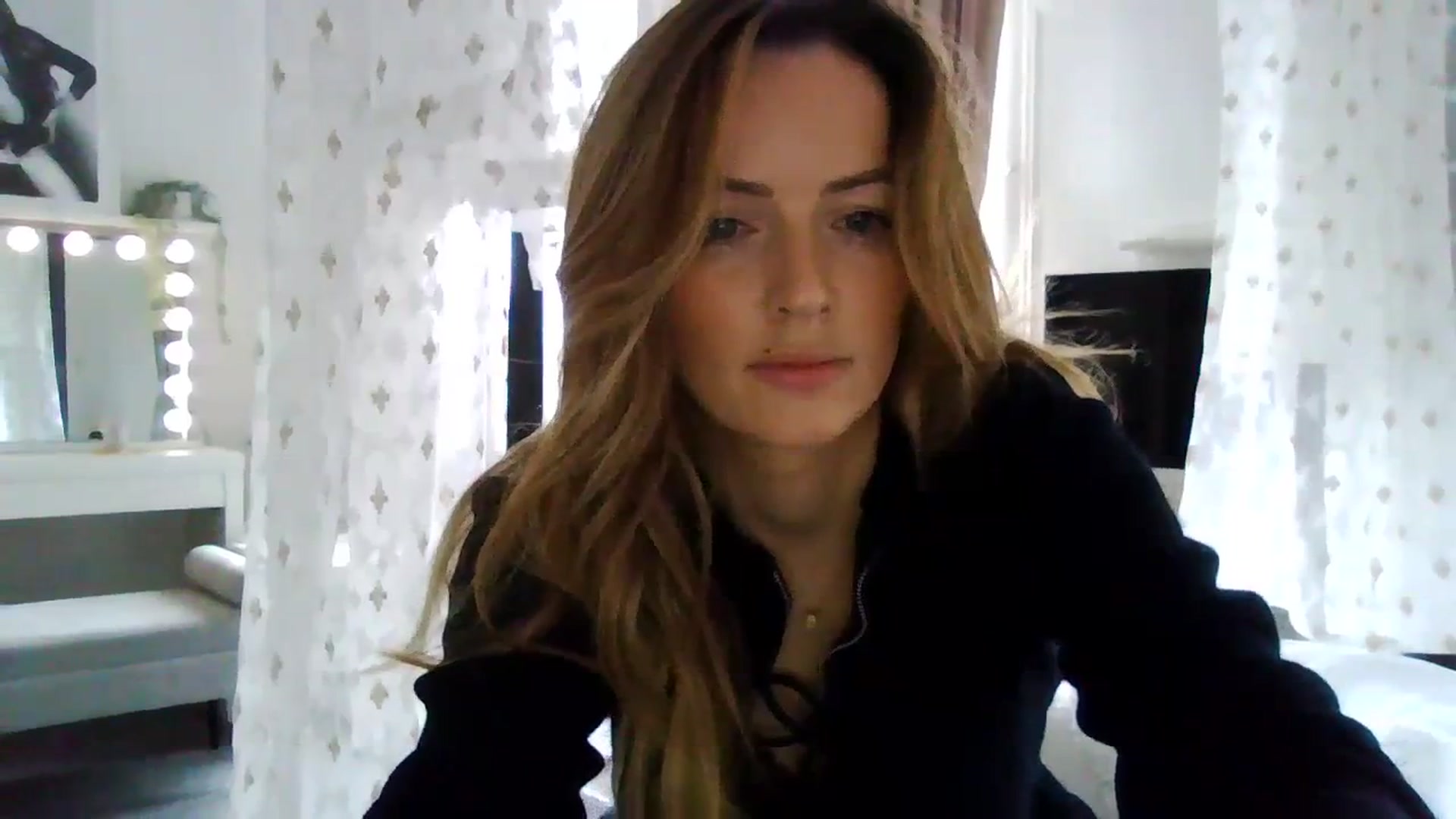 Gallery image thumbnail from Courtney's myfreecams stream on, 01/17/2024, 11:03 image 14 of 20
