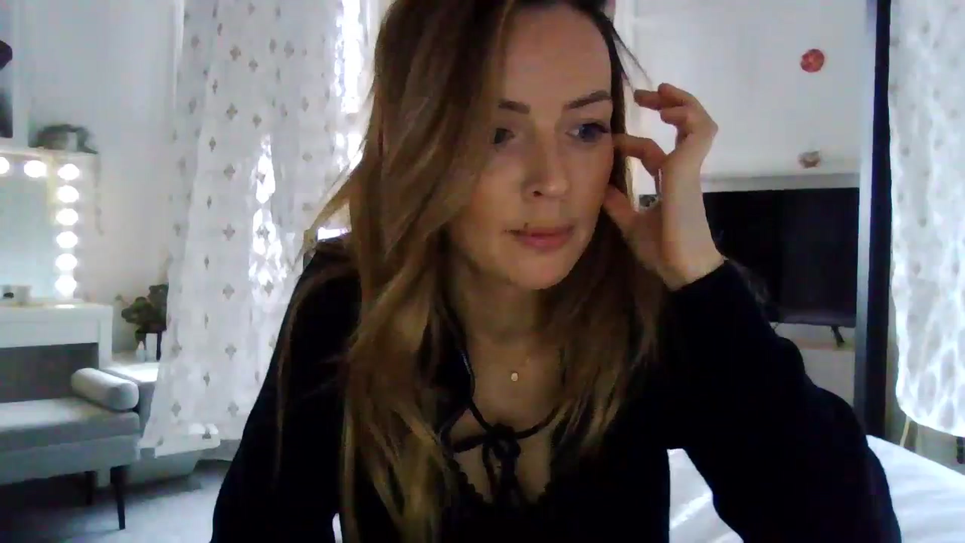 Gallery image thumbnail from Courtney's myfreecams stream on, 01/17/2024, 11:03 image 11 of 20