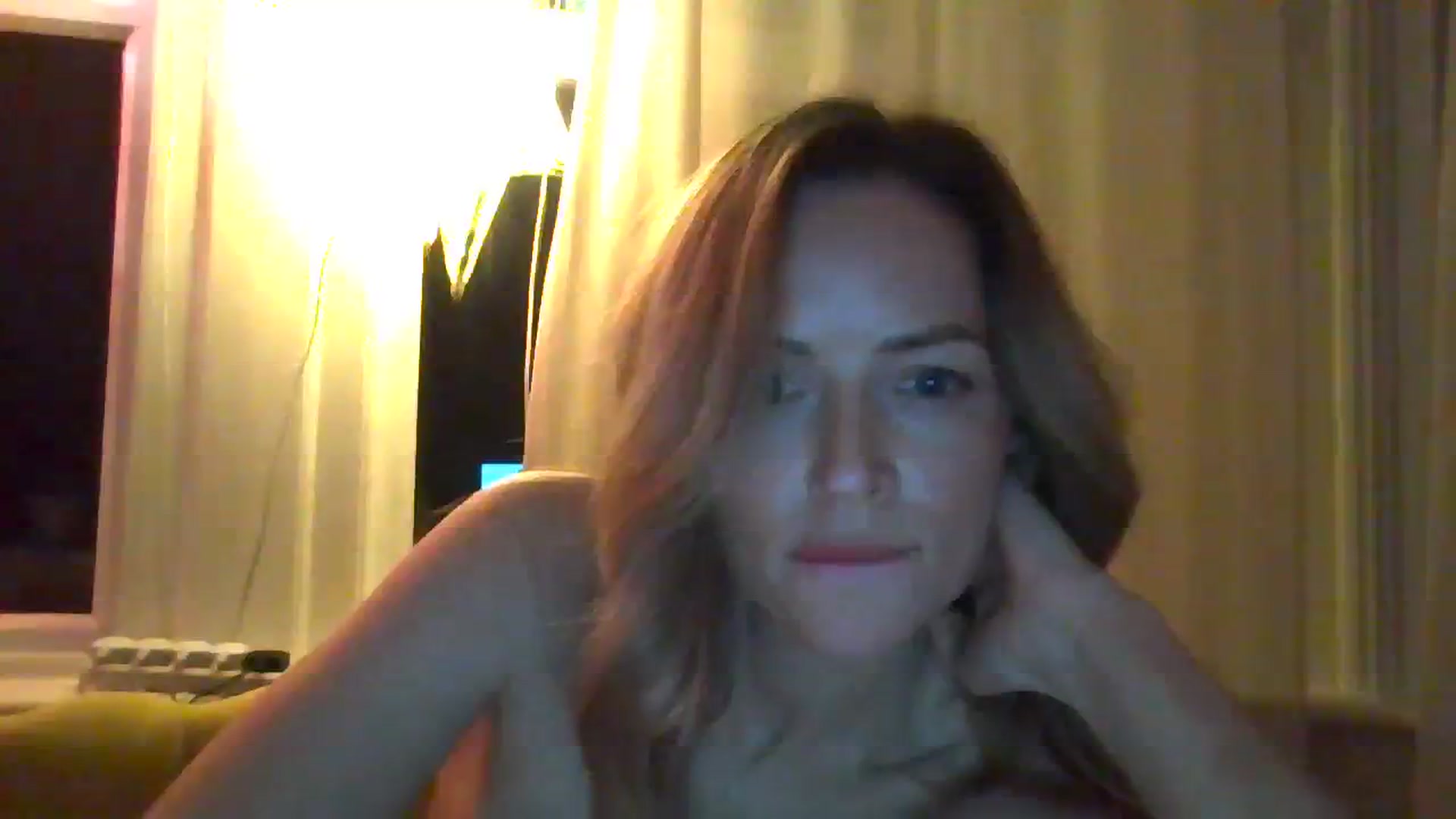 Gallery image thumbnail from Courtney's myfreecams stream on, 01/17/2024, 23:27 image 12 of 20