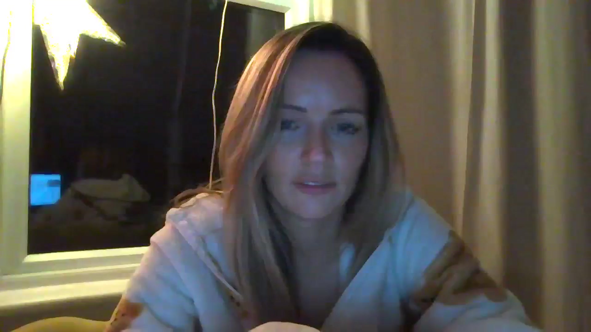 Gallery image thumbnail from Courtney's myfreecams stream on, 01/24/2024, 23:07 image 6 of 20