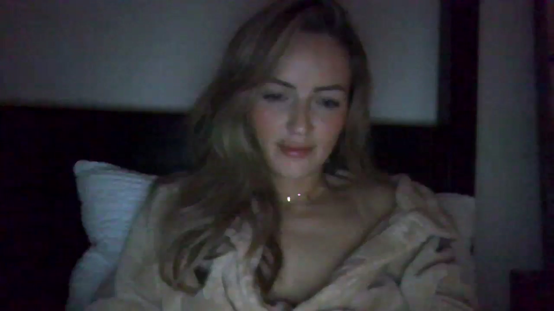 Gallery image thumbnail from Courtney's myfreecams stream on, 02/01/2024, 01:03 image 2 of 20
