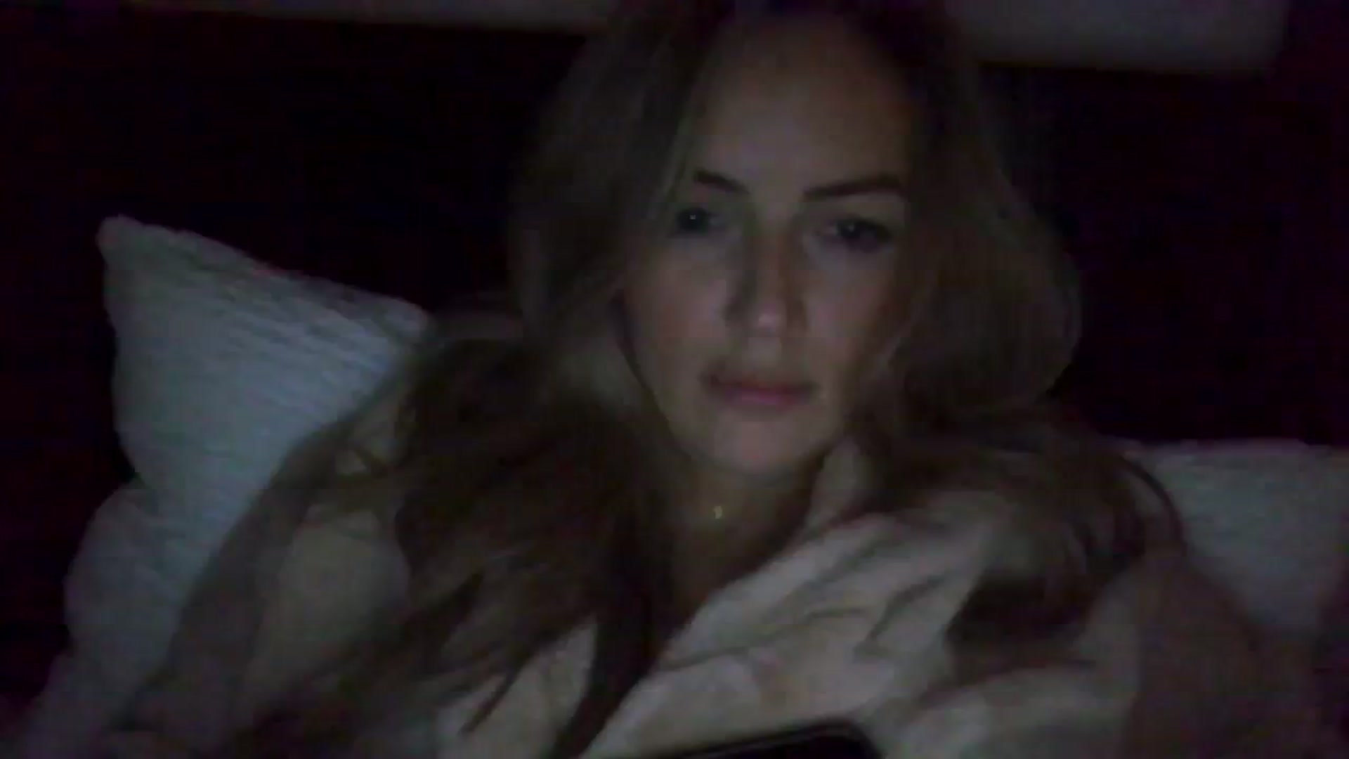 Gallery image thumbnail from Courtney's myfreecams stream on, 02/01/2024, 01:03 image 10 of 20