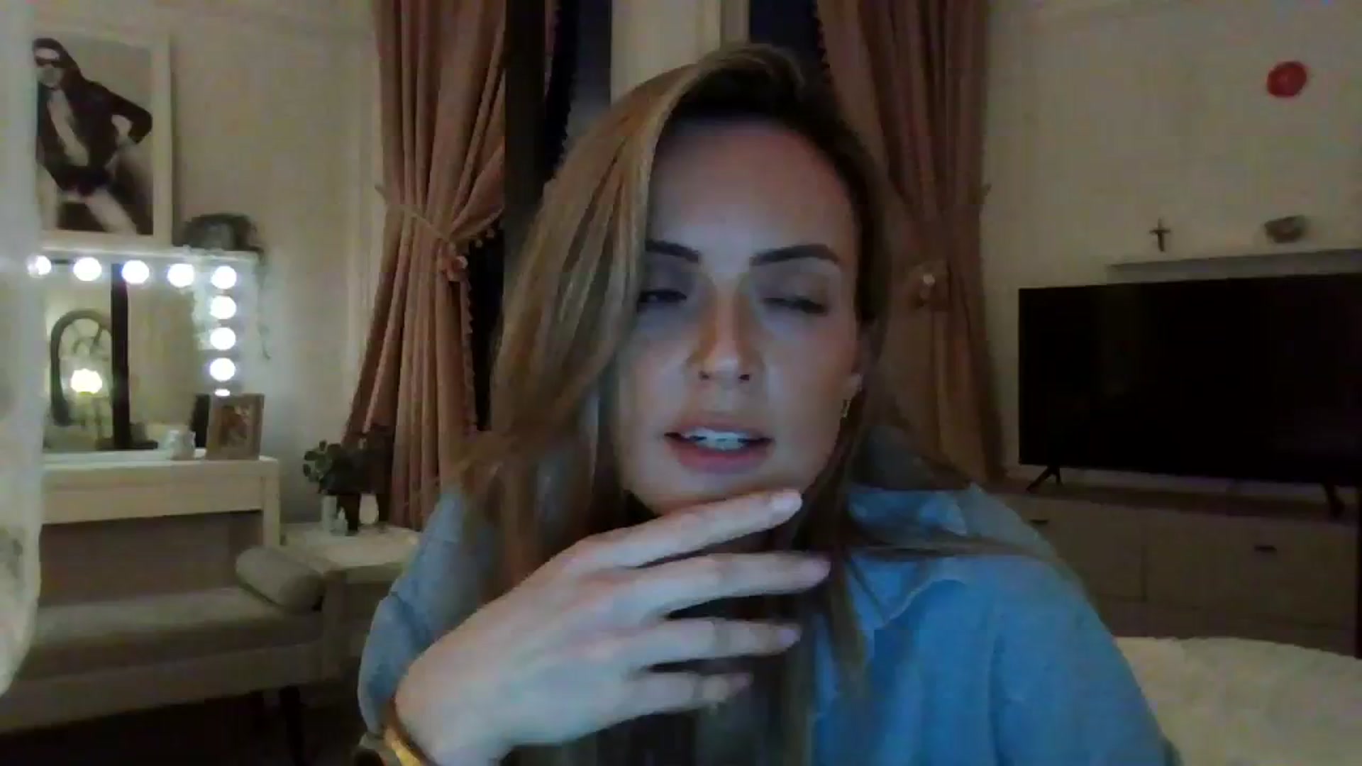 Gallery image thumbnail from Courtney's myfreecams stream on, 02/09/2024, 19:02 image 7 of 20