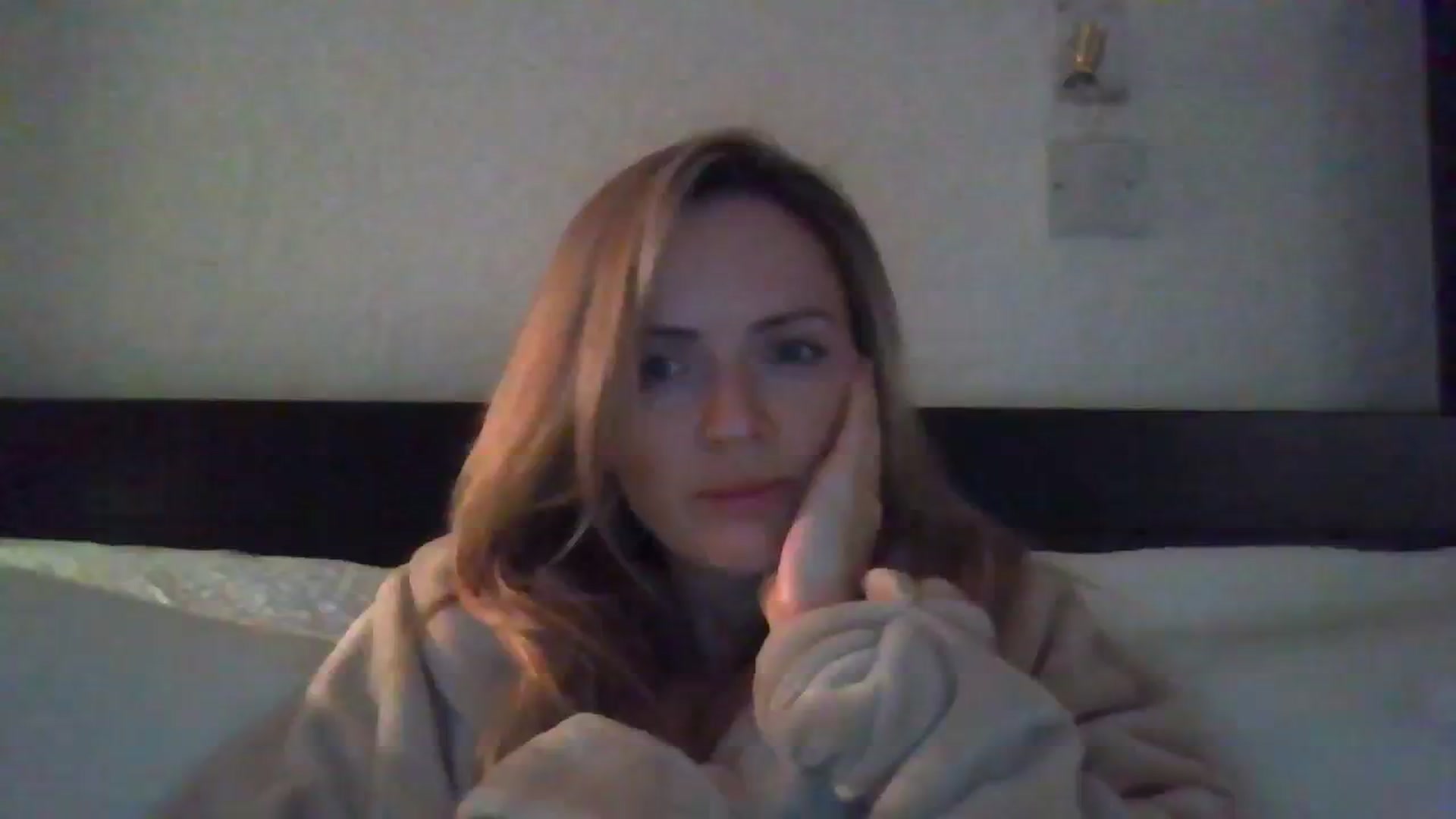 Gallery image thumbnail from Courtney's myfreecams stream on, 02/10/2024, 24:58 image 1 of 20