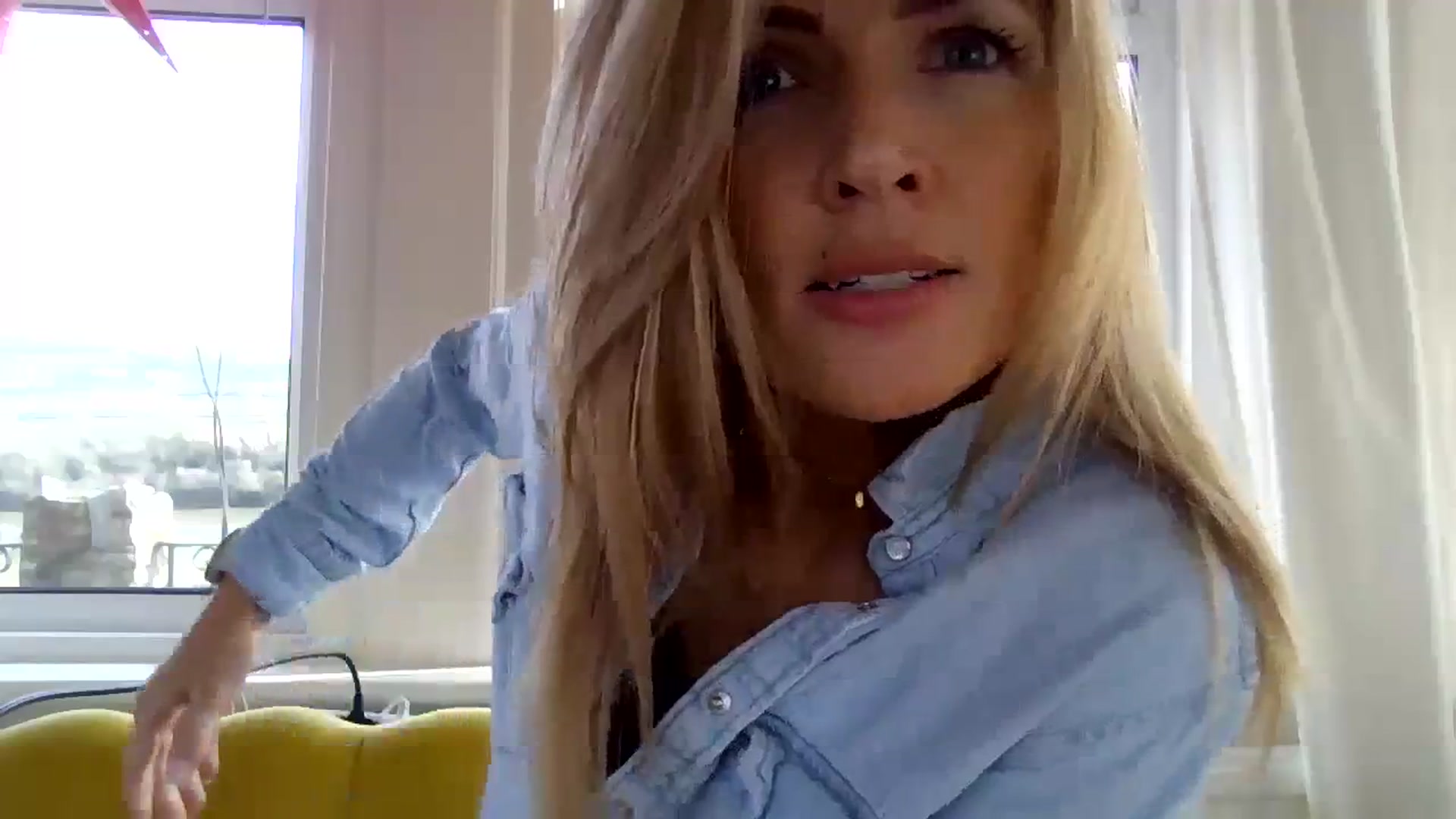 Gallery image thumbnail from Courtney's myfreecams stream on, 02/10/2024, 11:10 image 19 of 20