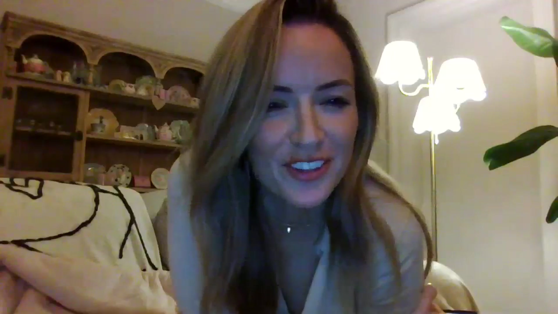 Gallery image thumbnail from Courtney's myfreecams stream on, 02/24/2024, 18:48 image 8 of 20