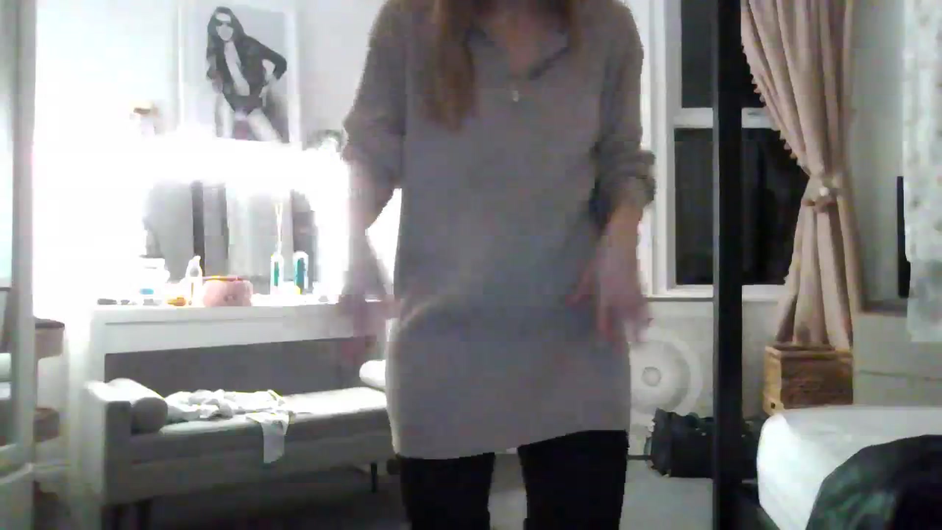 Gallery image thumbnail from Courtney's myfreecams stream on, 02/24/2024, 19:21 image 17 of 20