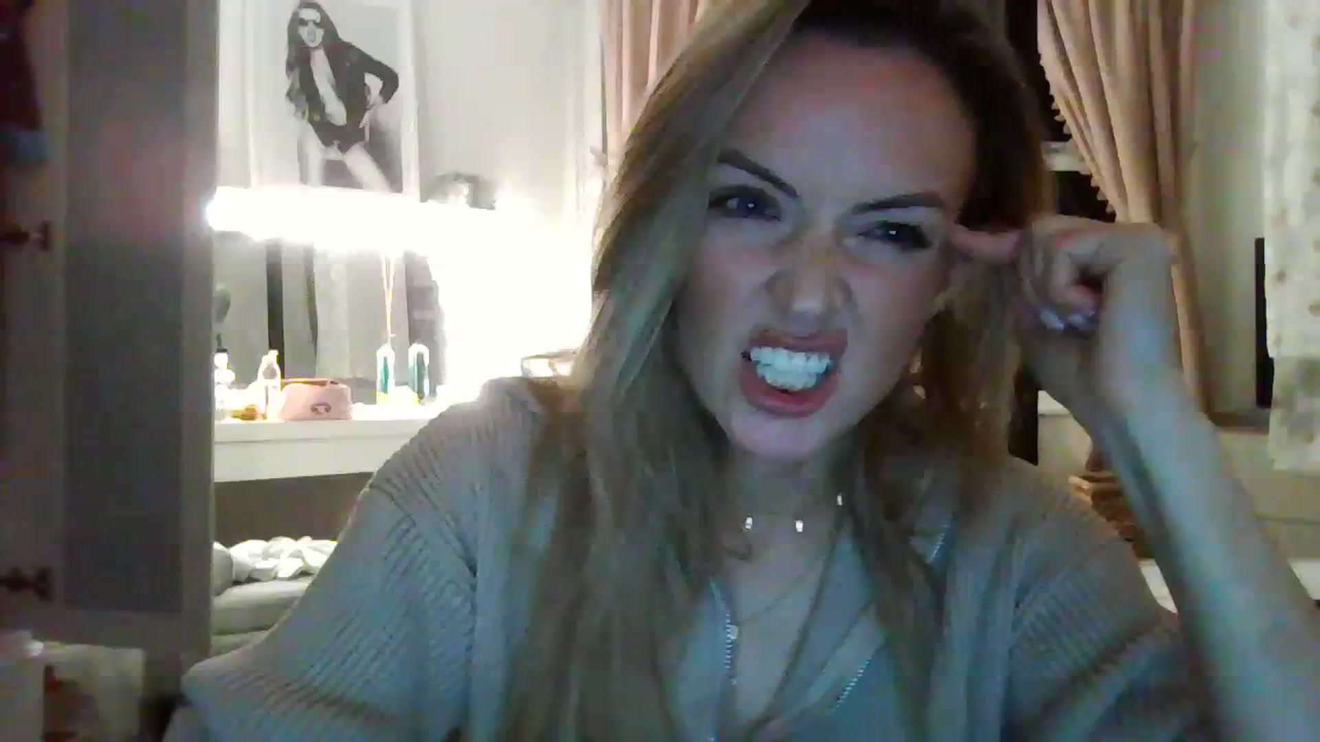 Gallery image thumbnail from Courtney's myfreecams stream on, 02/24/2024, 19:21 image 15 of 20