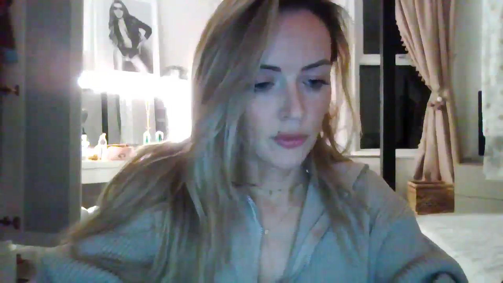 Gallery image thumbnail from Courtney's myfreecams stream on, 02/24/2024, 19:21 image 11 of 20