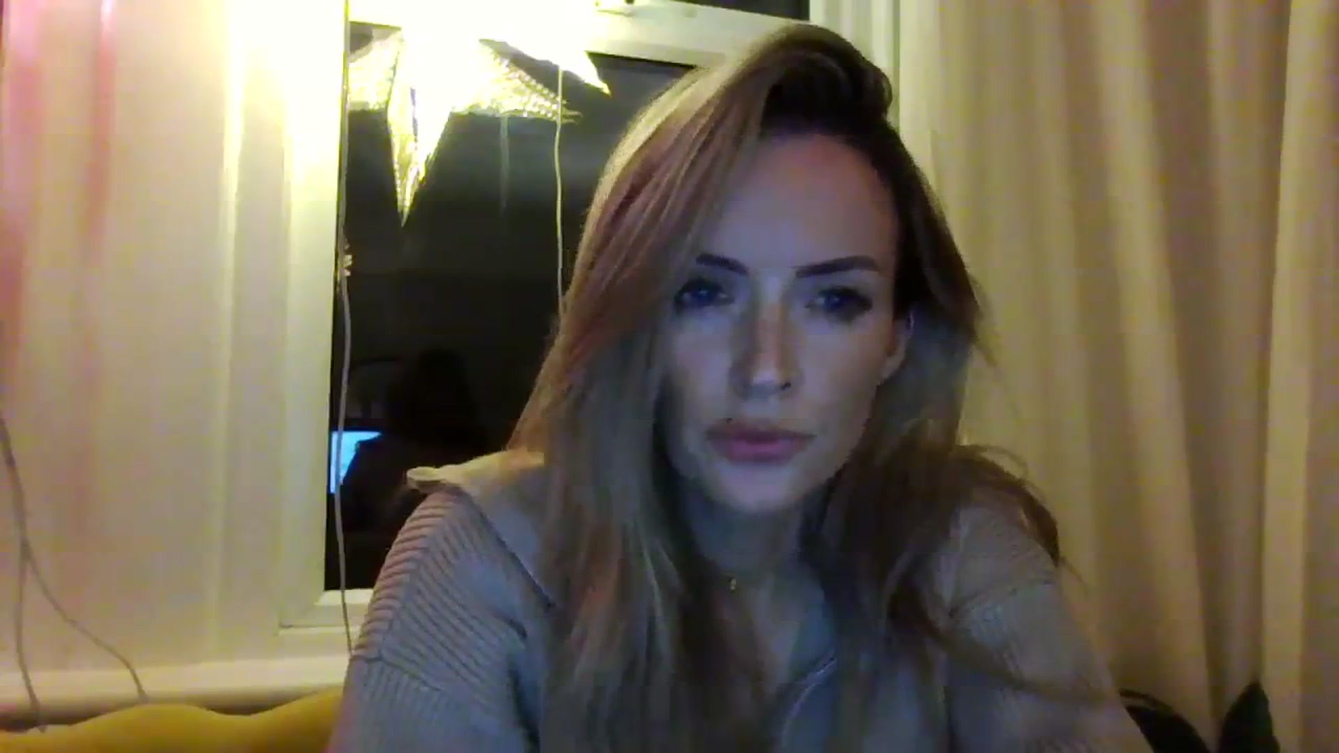 Gallery image thumbnail from Courtney's myfreecams stream on, 02/24/2024, 20:05 image 6 of 20