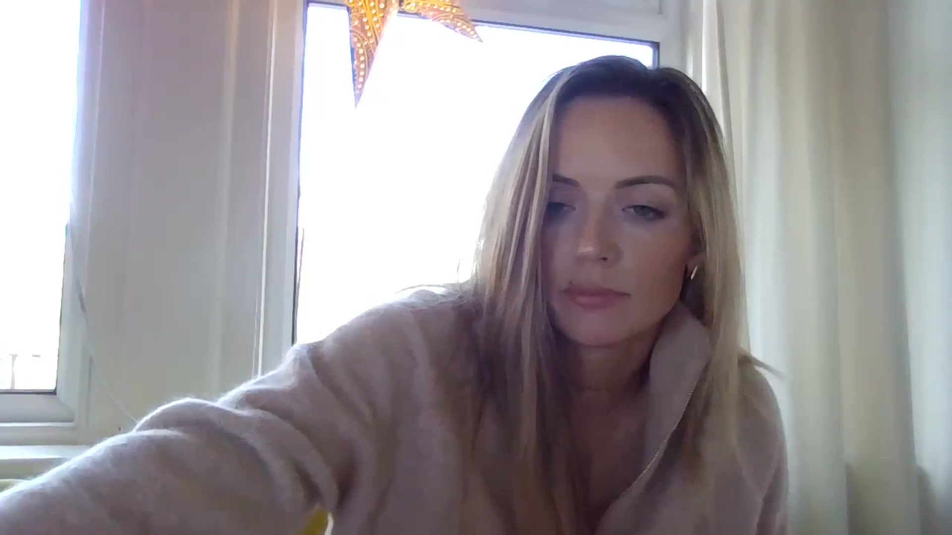 Gallery image thumbnail from Courtney's myfreecams stream on, 02/26/2024, 14:19 image 15 of 20
