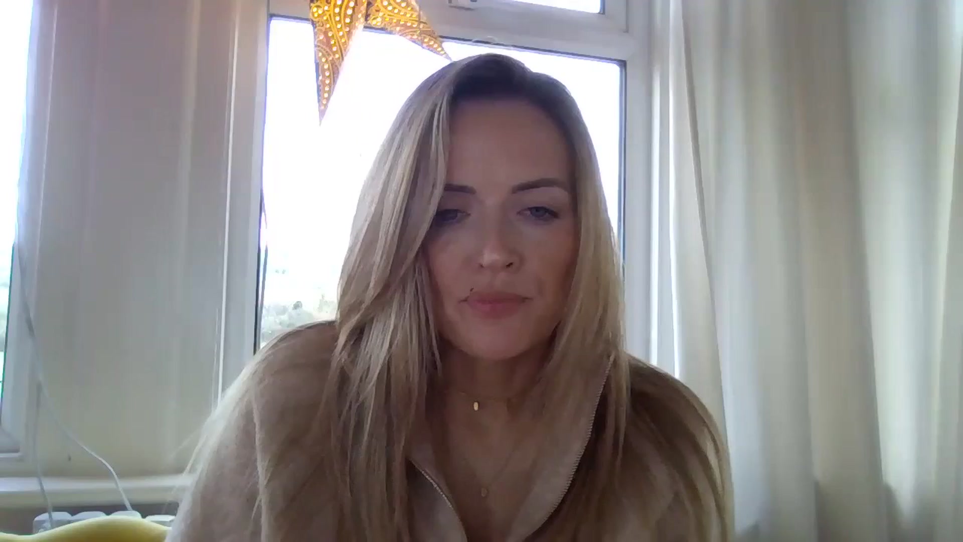 Gallery image thumbnail from Courtney's myfreecams stream on, 02/26/2024, 14:19 image 8 of 20